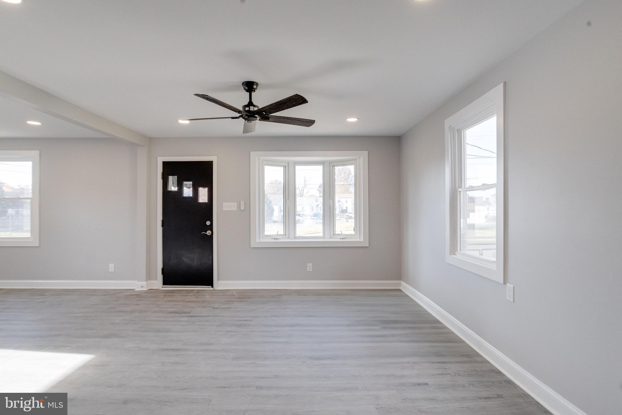 MARLYN TERRACE - Residential