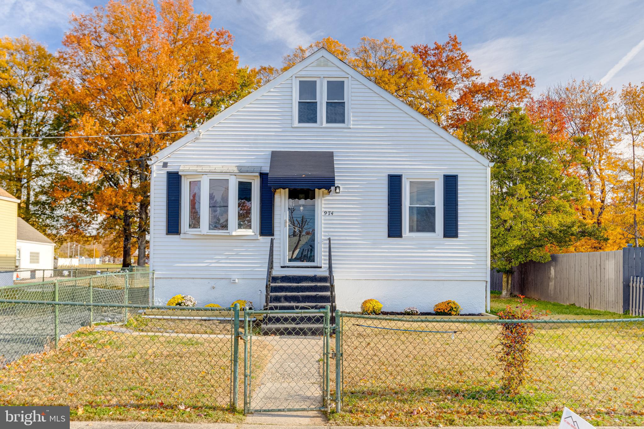 MARLYN TERRACE - Residential