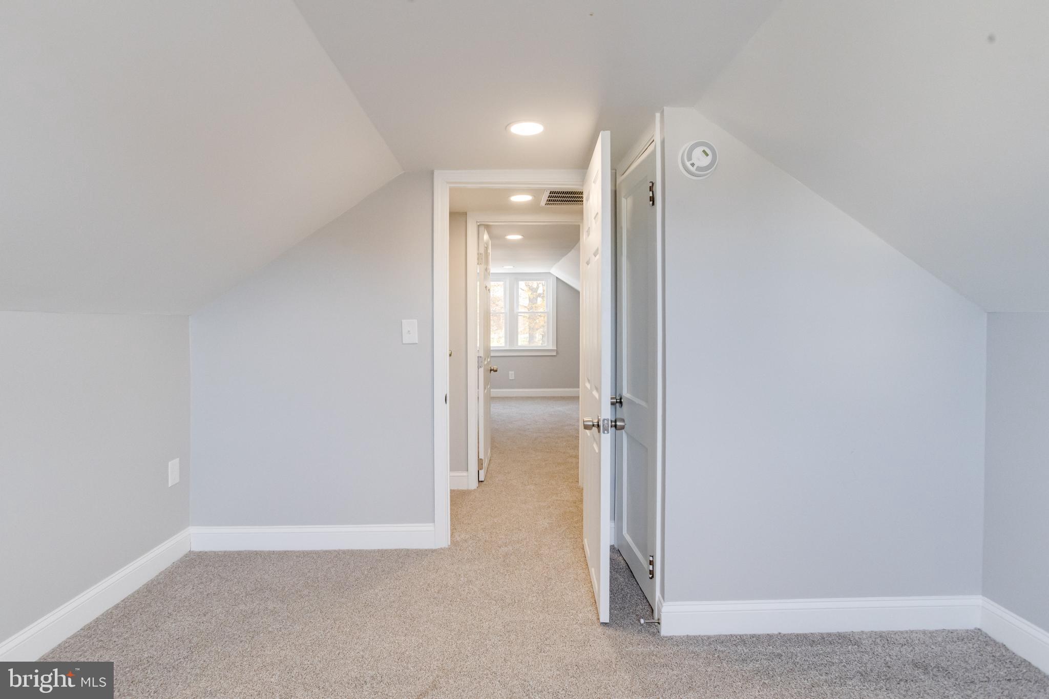 MARLYN TERRACE - Residential