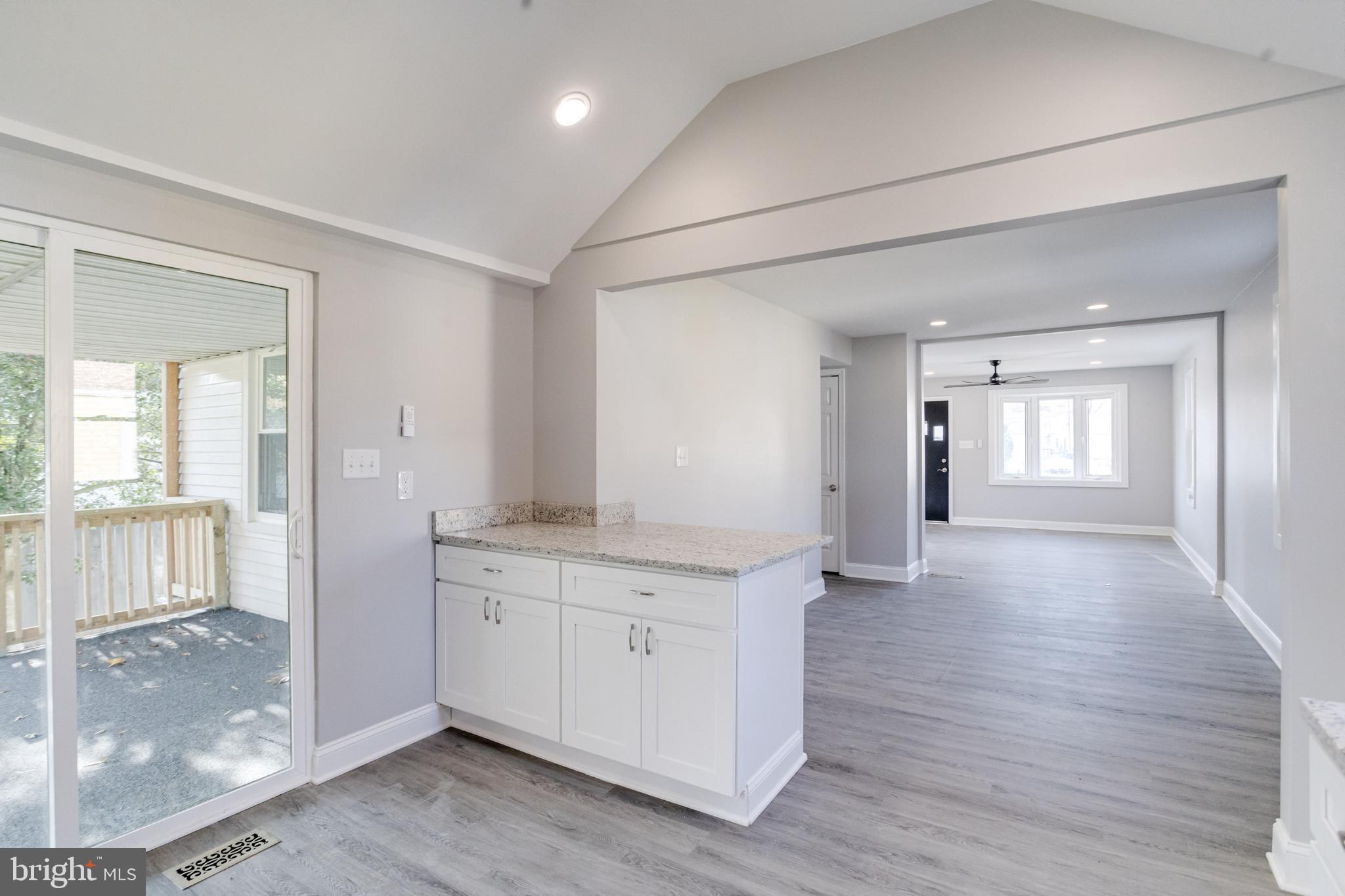 MARLYN TERRACE - Residential