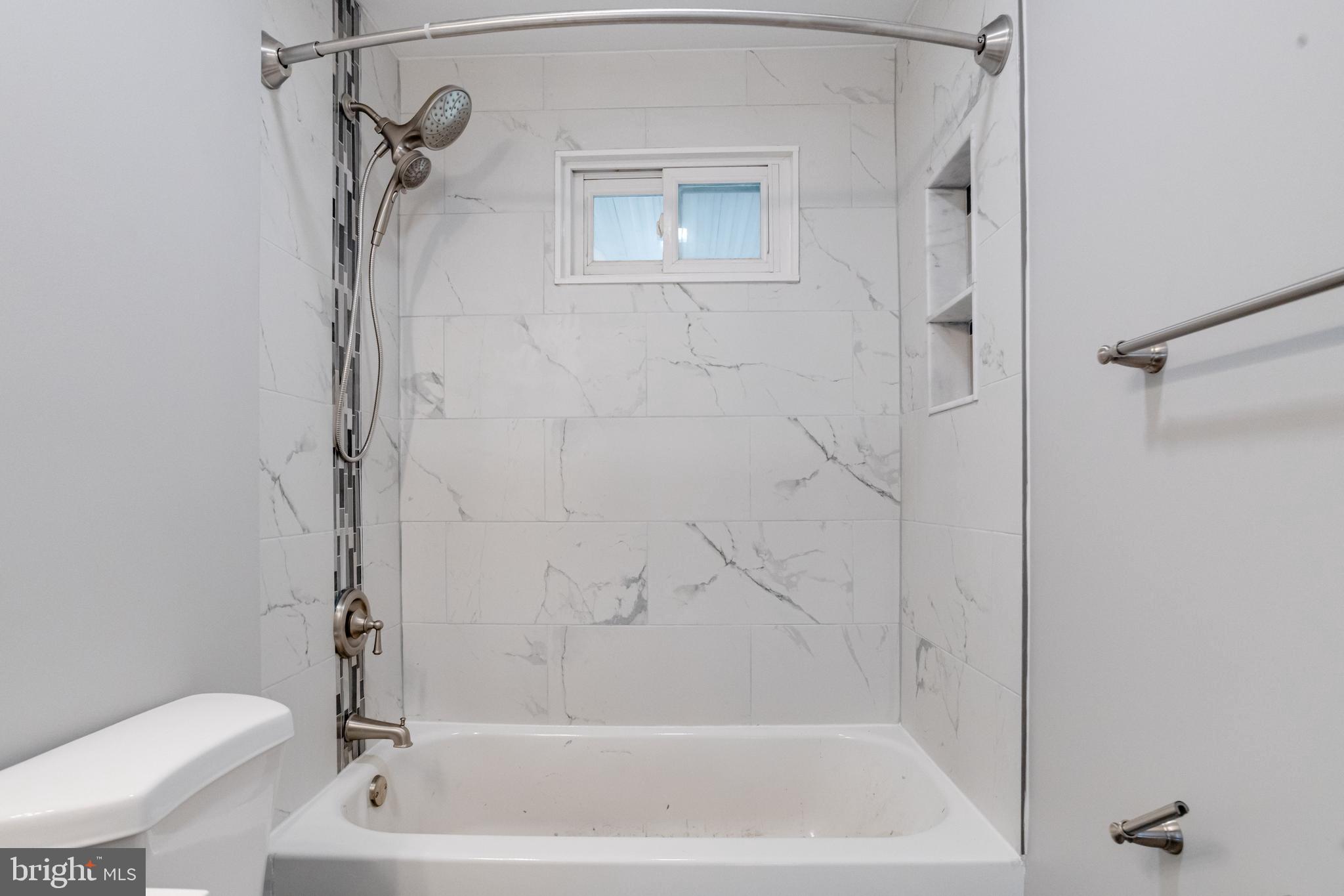 MARLYN TERRACE - Residential