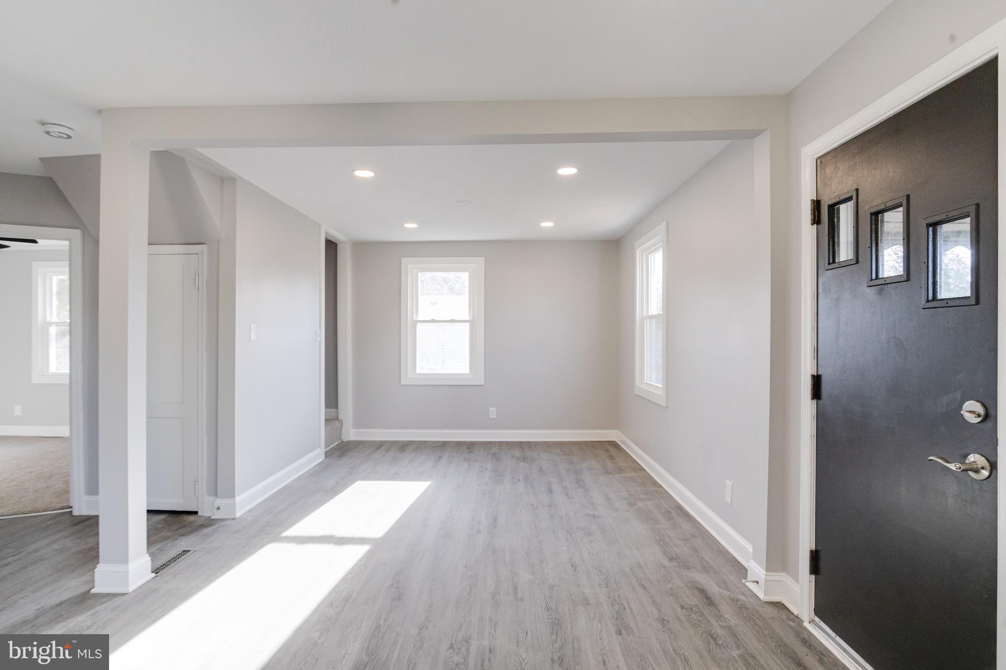 MARLYN TERRACE - Residential