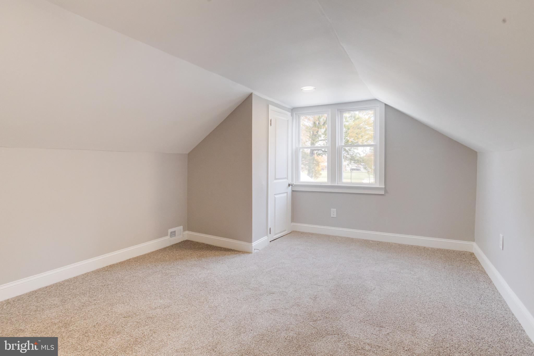 MARLYN TERRACE - Residential