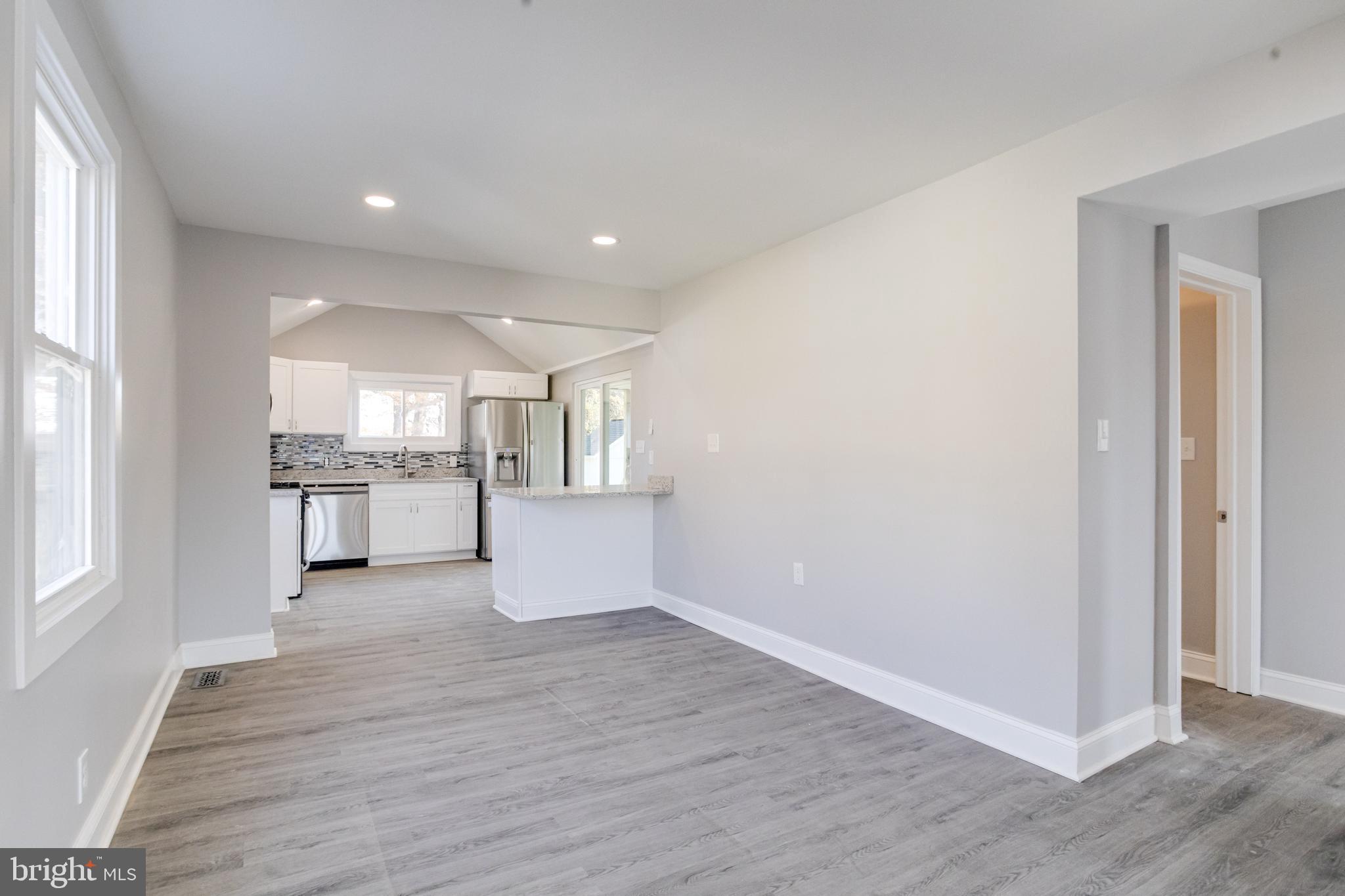 MARLYN TERRACE - Residential