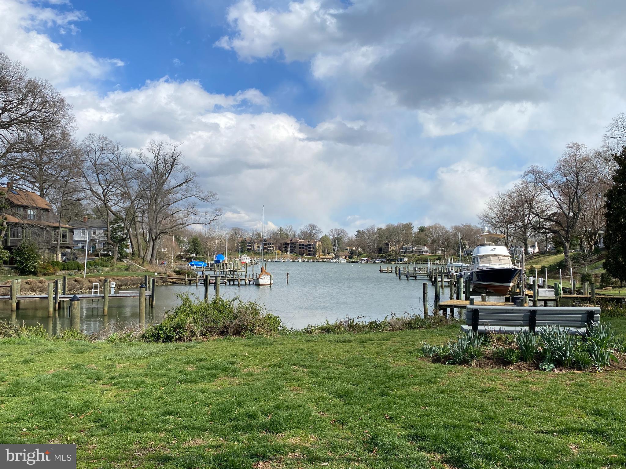 MURRAY HILL - Residential