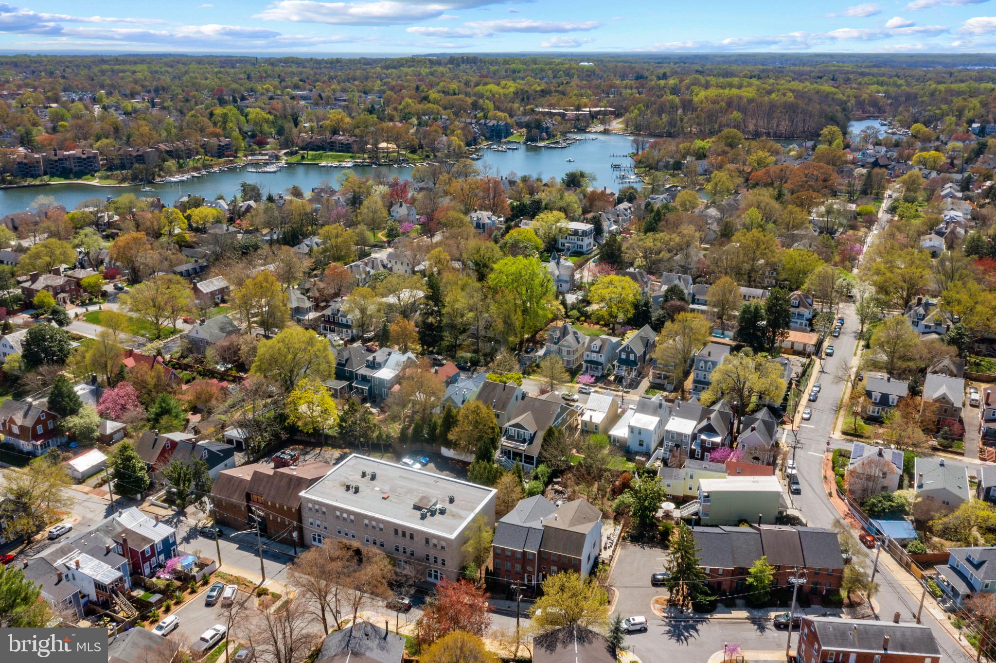 MURRAY HILL - Residential