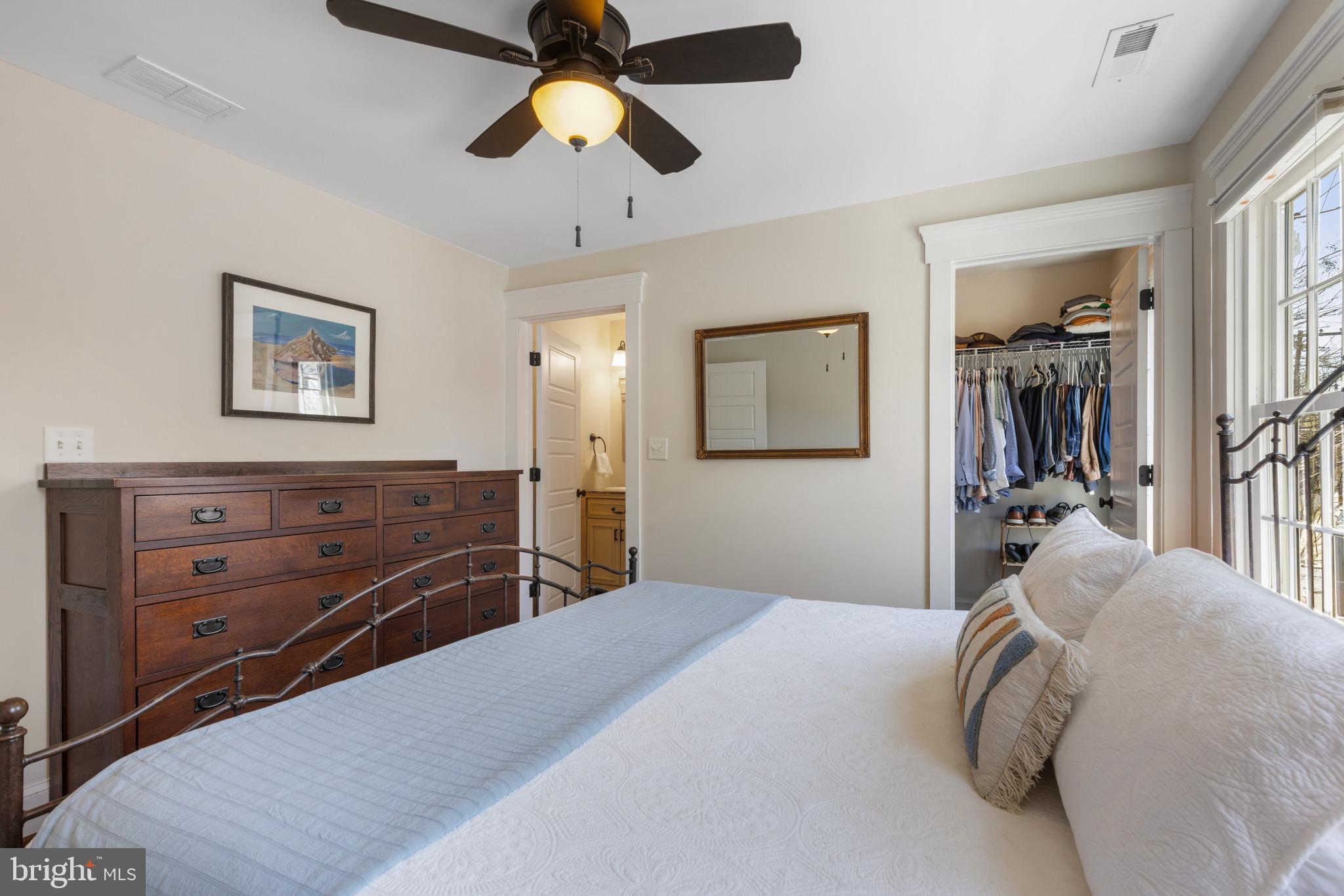 MURRAY HILL - Residential