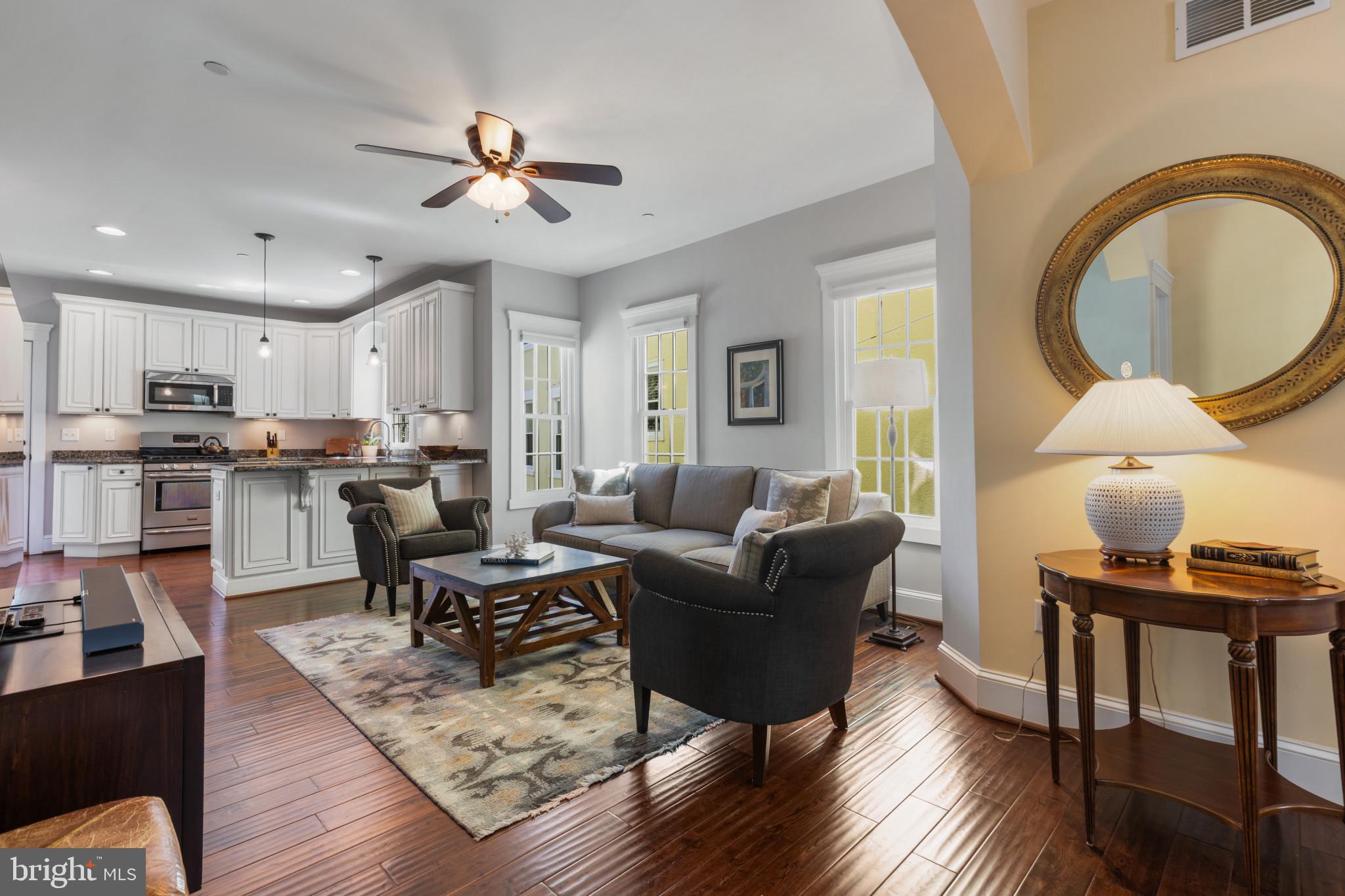 MURRAY HILL - Residential