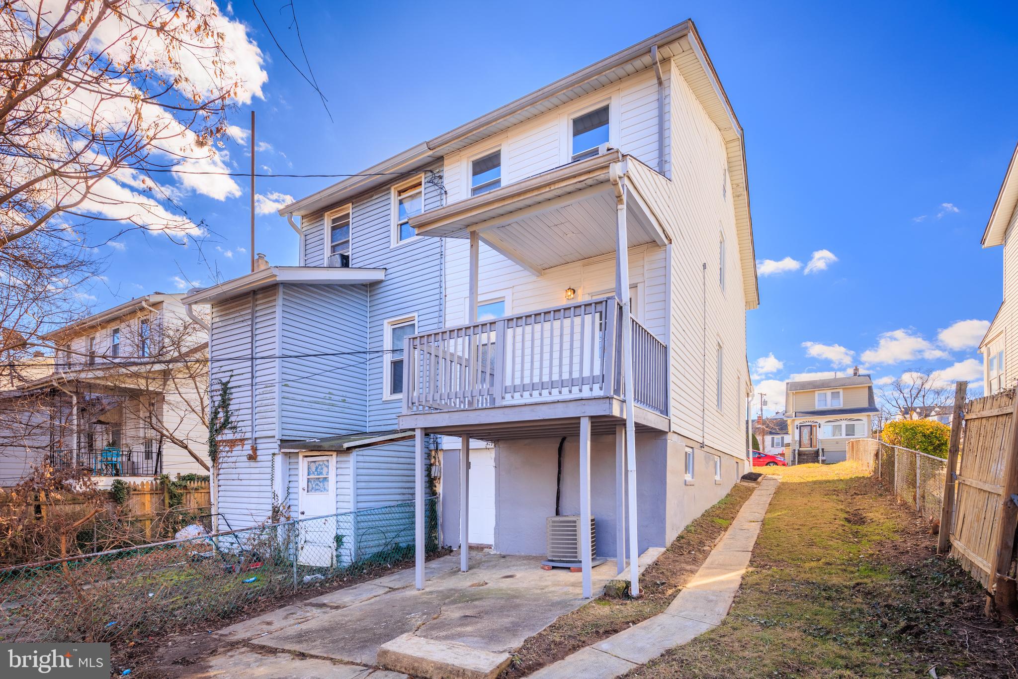 FRANKFORD - Residential