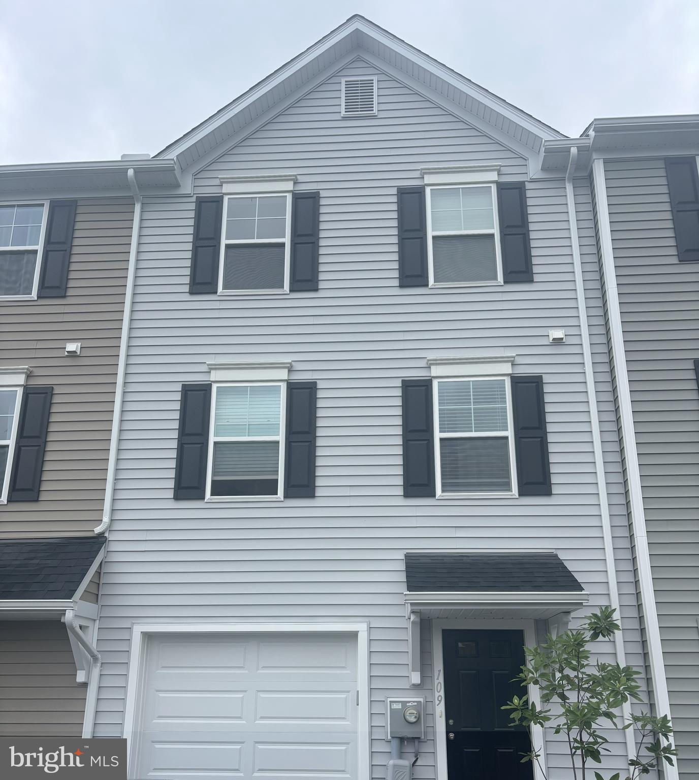 Welcome home to this recently built townhome in Fariview Square! This home offers a new and convenient lifestyle complete with an open floor plan. On the main floor, enjoy the seamless open floorplan. The kitchen is complete with shaker style cabinets, a spacious island, and granite countertops. Off the kitchen, you will find the open breakfast area and outdoor access to the deck. There is a spacious family room off the kitchen with a powder room. Upstairs, discover the luxurious owner's suite with a relaxing owner's bathroom and expansive walk-in closet. Two additional bedrooms, a second full bathroom, and a convenient laundry area complete the third floor. Still offers the 10-year builder's warranty. Come see this home today!