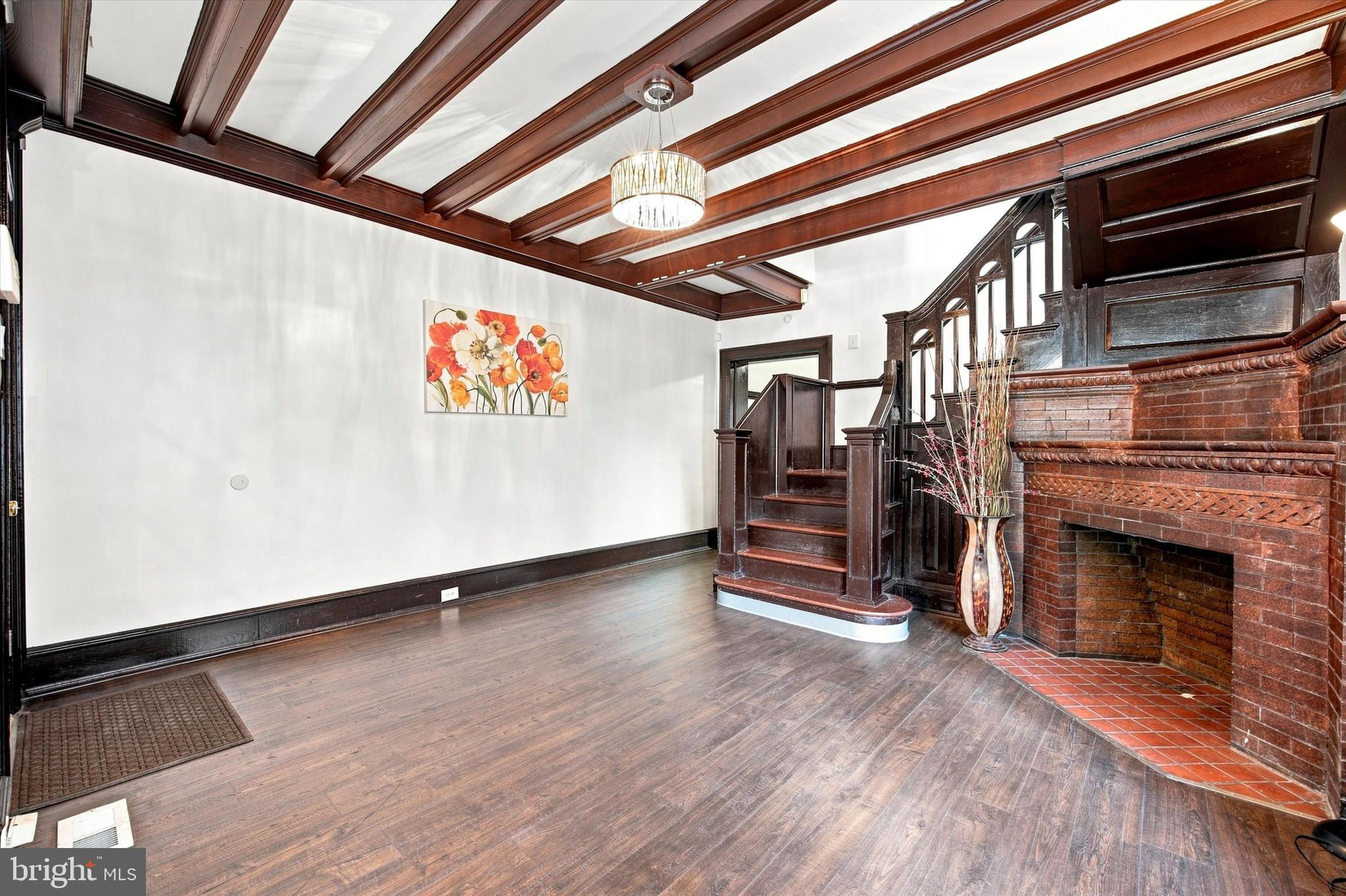 4518 WALNUT STREET