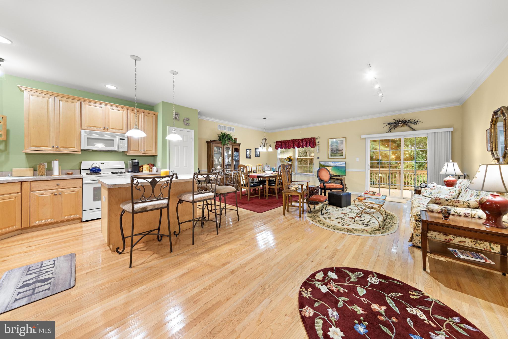 32 WINDWARD DRIVE