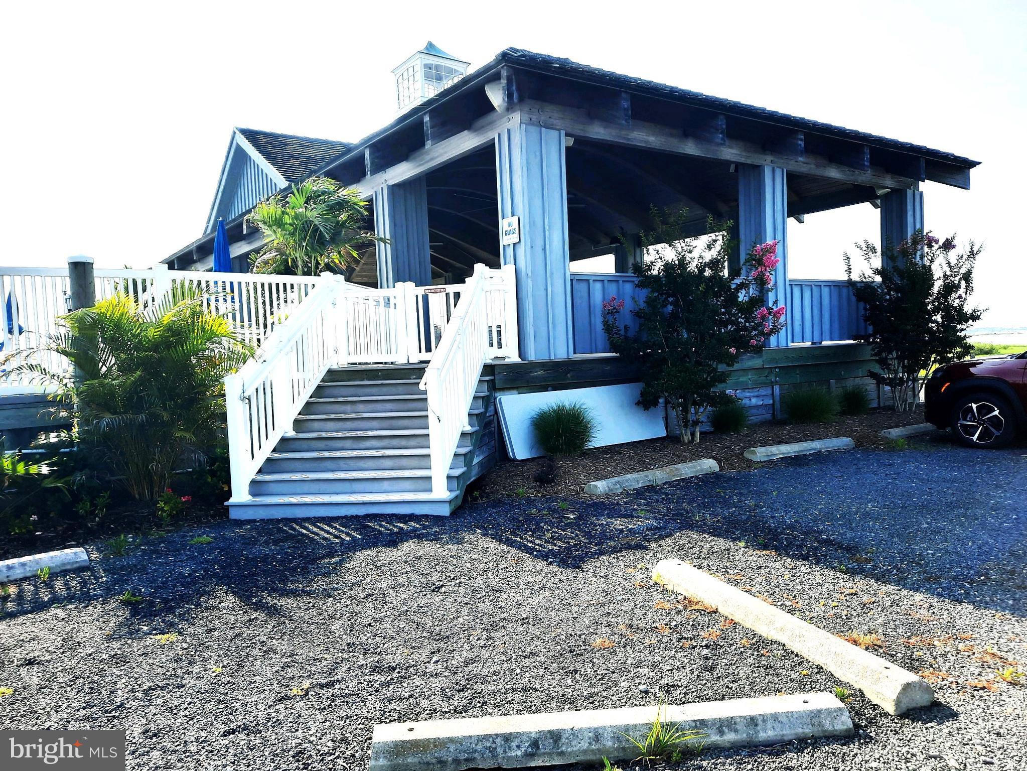 WEST BAY PARK - Residential