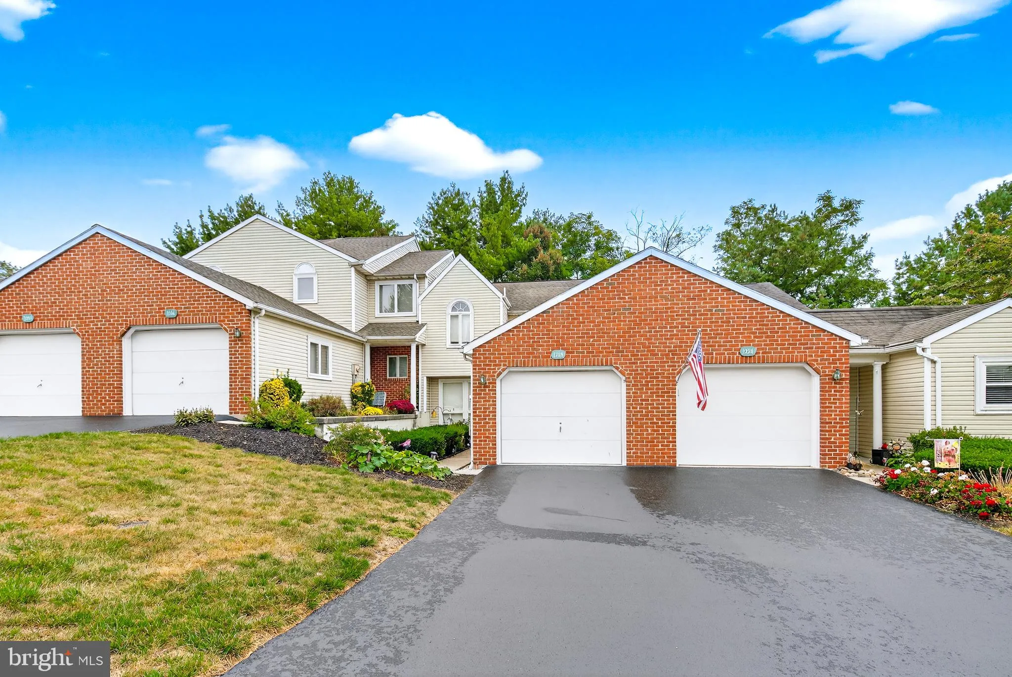 New Cumberland, Pennsylvania 17070, United States, 2 Bedrooms Bedrooms, ,3 BathroomsBathrooms,Residential,Contingent,216452