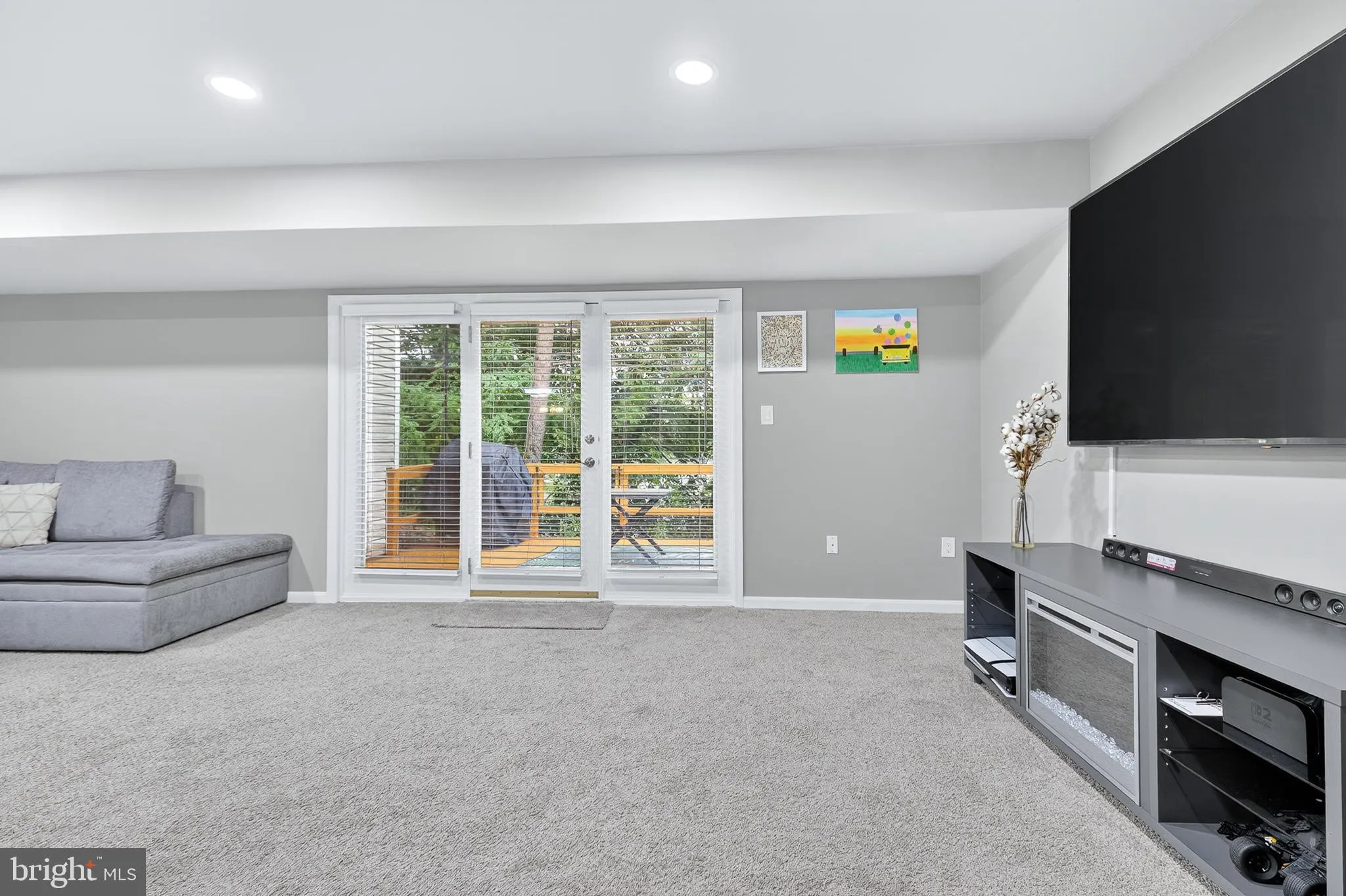 New Cumberland, Pennsylvania 17070, United States, 2 Bedrooms Bedrooms, ,3 BathroomsBathrooms,Residential,Contingent,216452