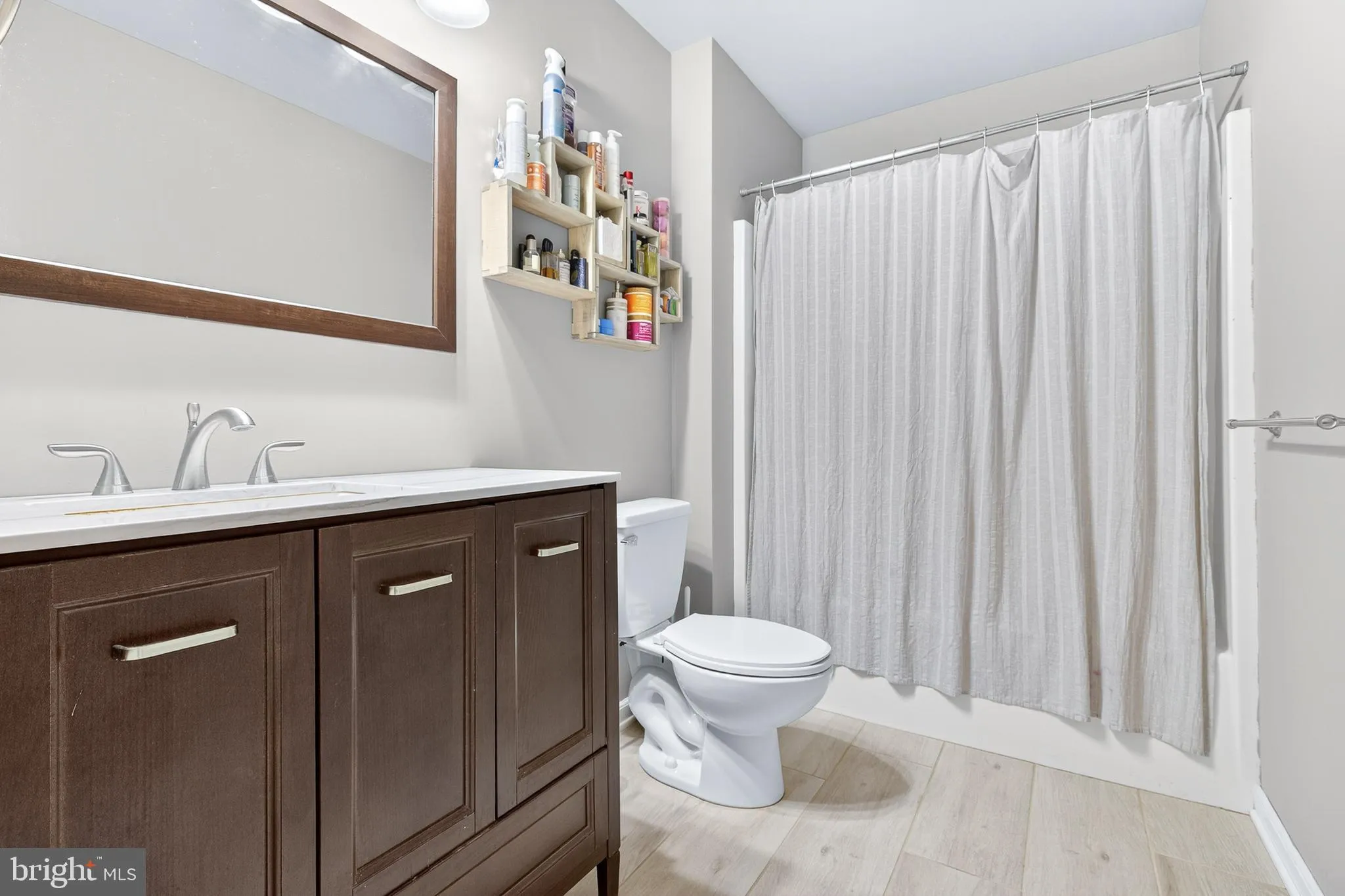 New Cumberland, Pennsylvania 17070, United States, 2 Bedrooms Bedrooms, ,3 BathroomsBathrooms,Residential,Contingent,216452