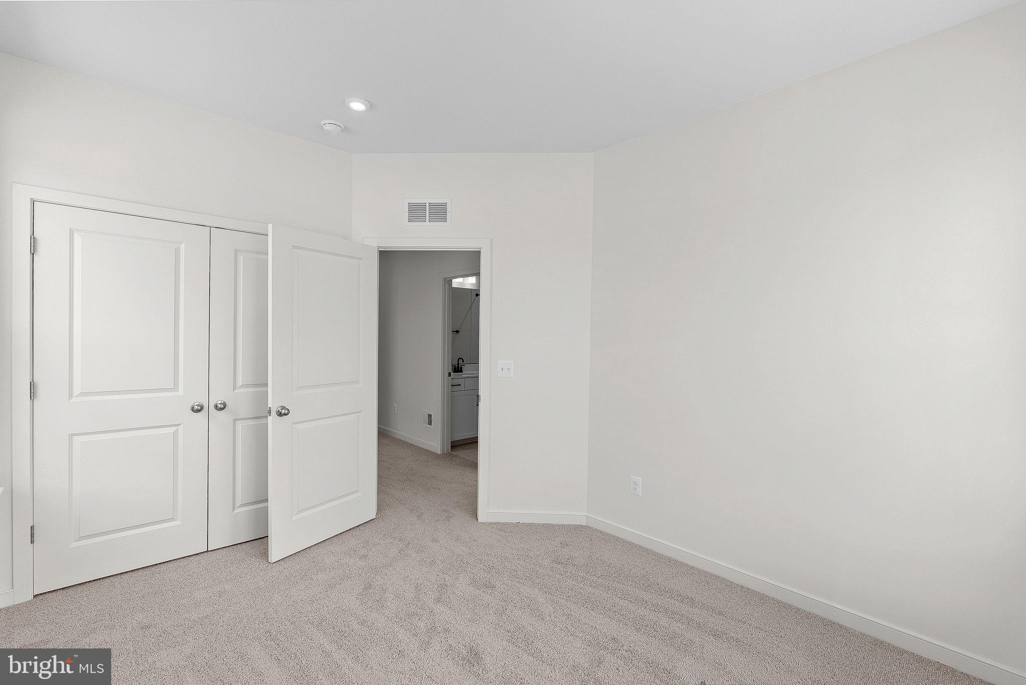 CASCADE LANDING - Residential