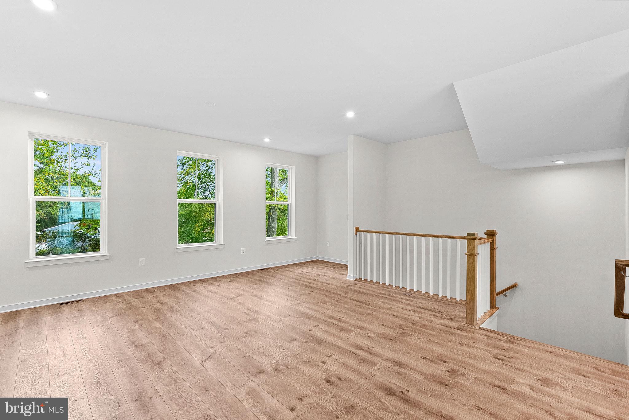 CASCADE LANDING - Residential