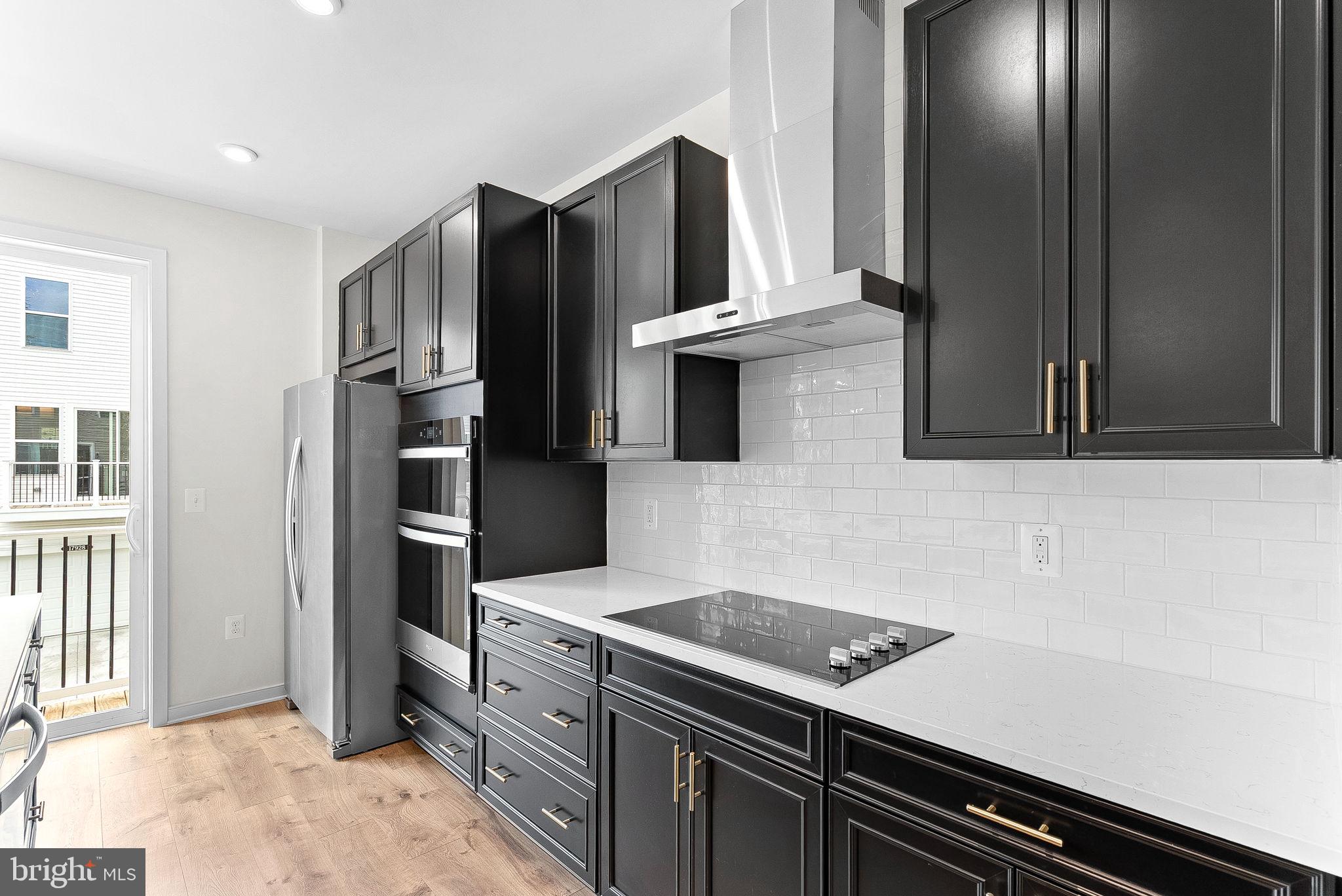 CASCADE LANDING - Residential