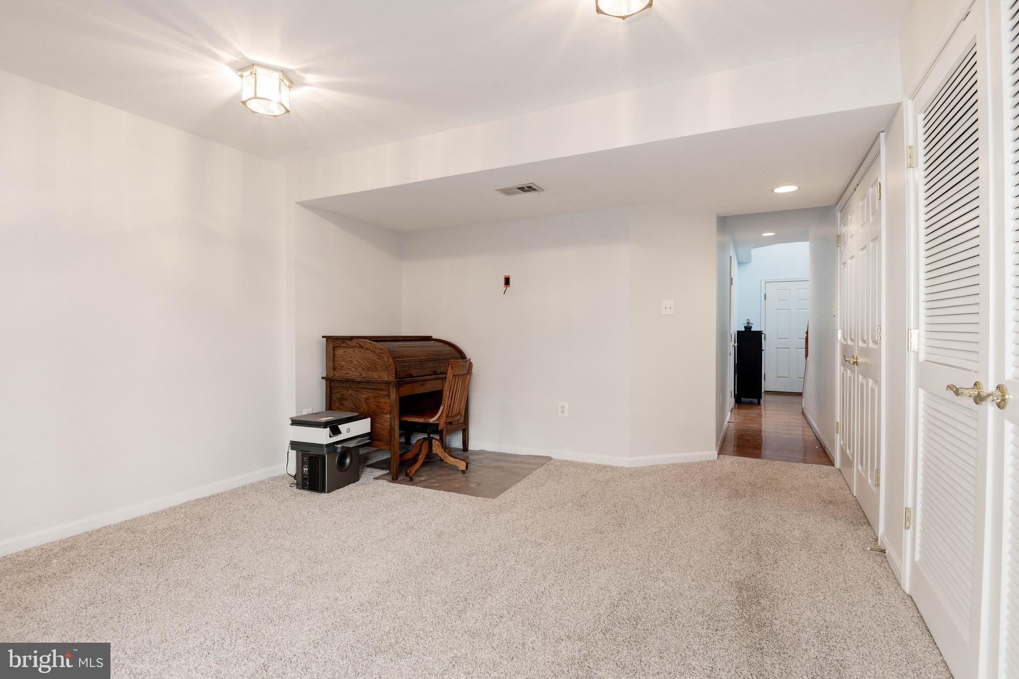 HEARTHSIDE AT FLYNNS CROSSING - Residential