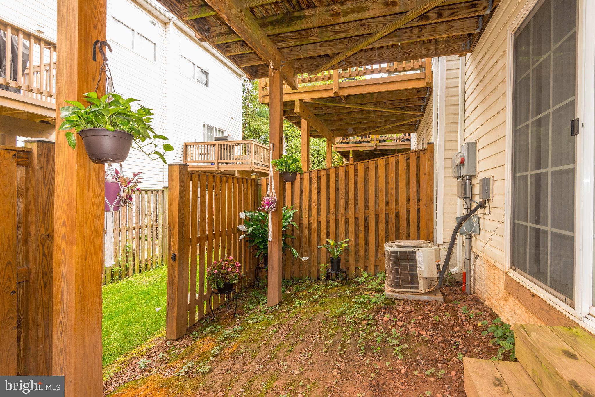 HEARTHSIDE AT FLYNNS CROSSING - Residential