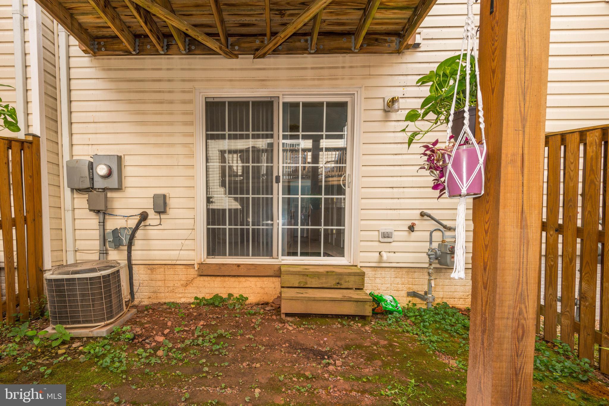 HEARTHSIDE AT FLYNNS CROSSING - Residential