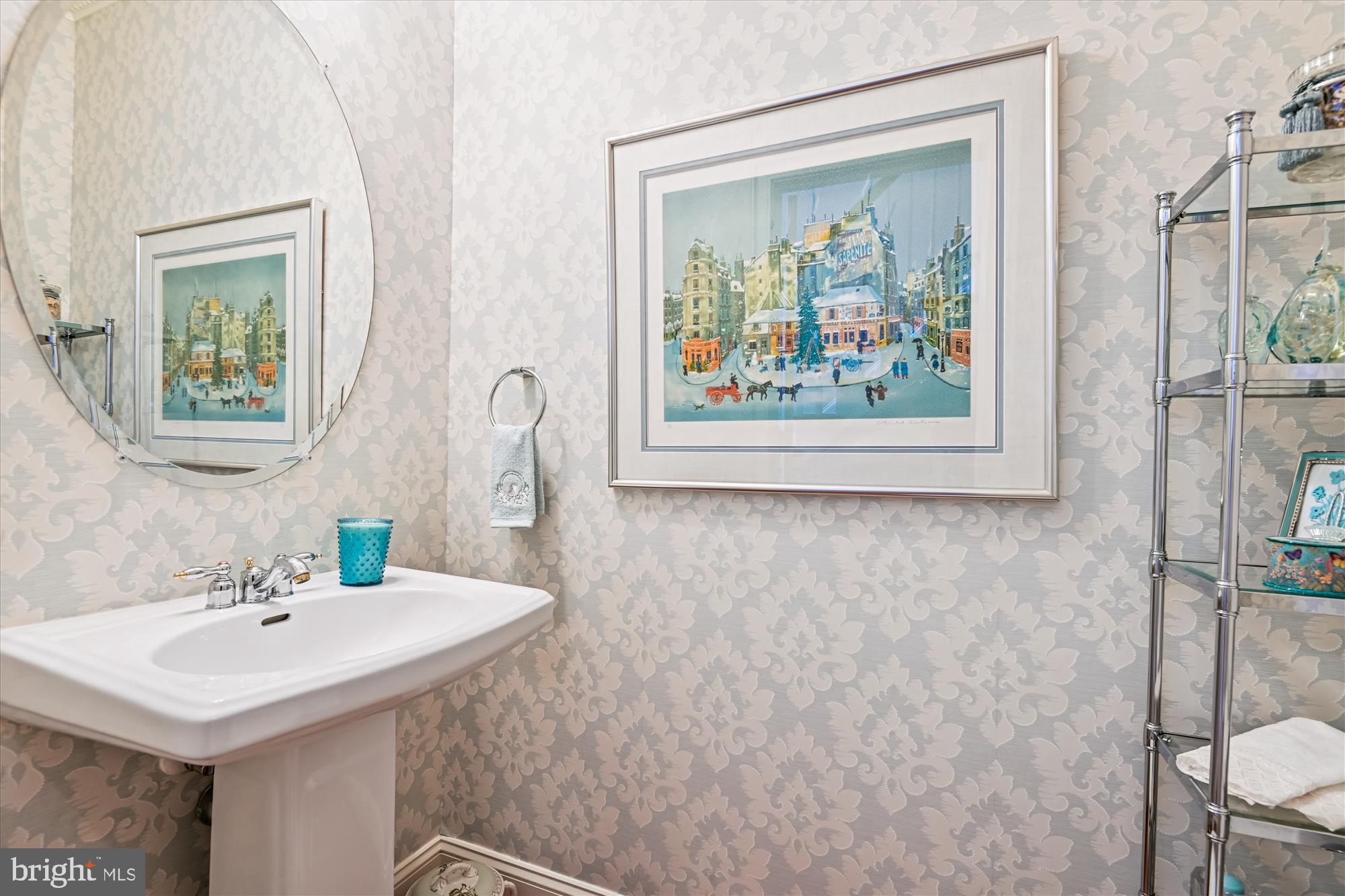 DUNLOY TOWNHOME - Residential