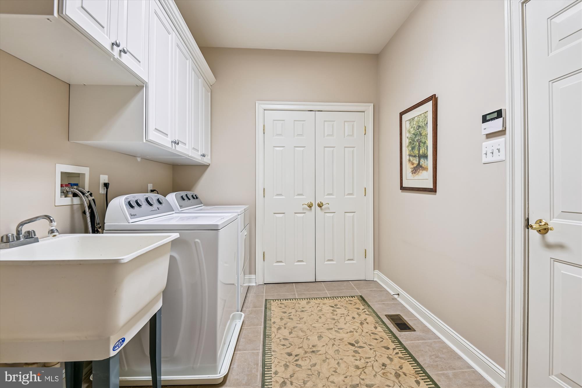 DUNLOY TOWNHOME - Residential