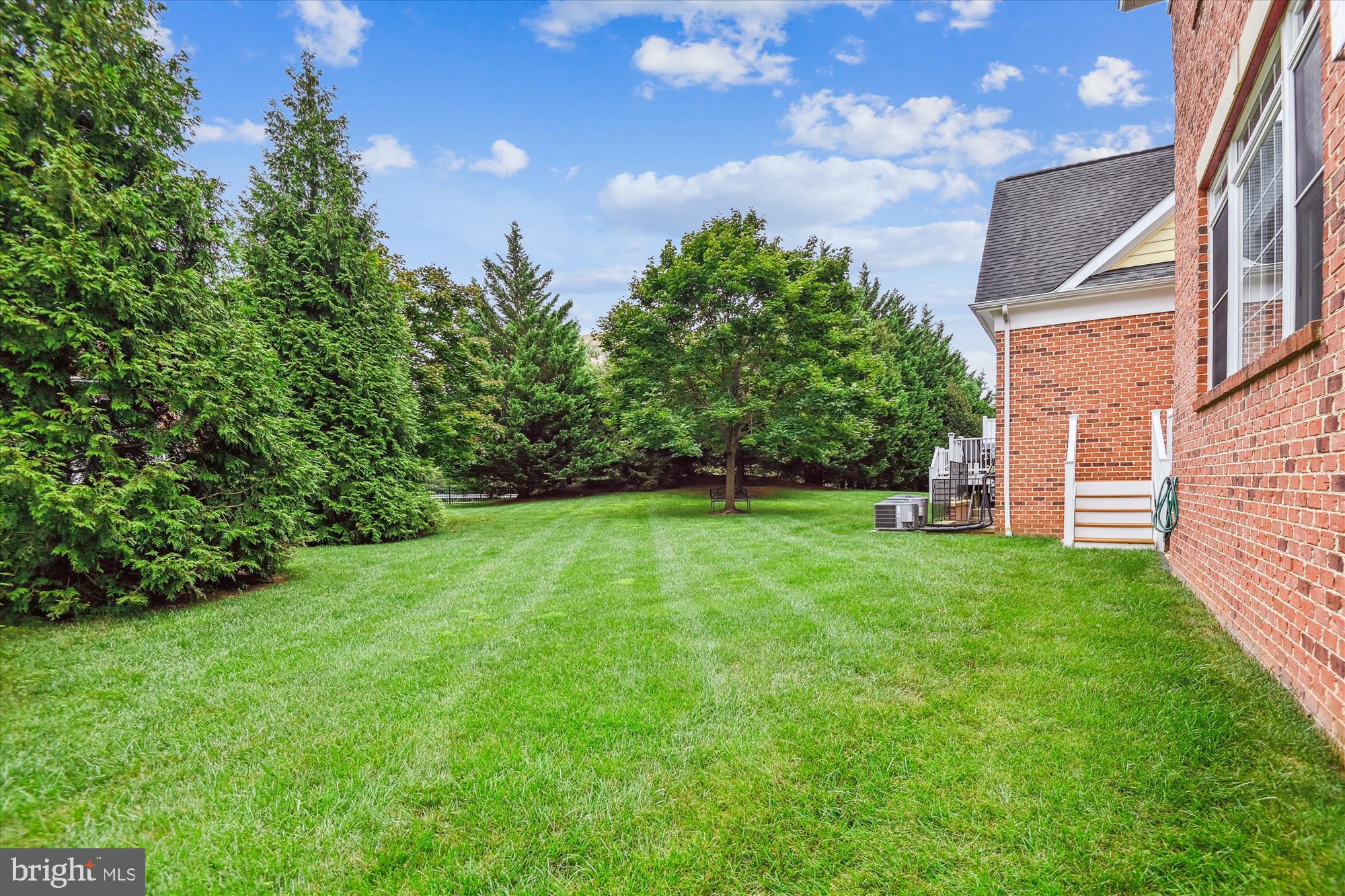 DUNLOY TOWNHOME - Residential