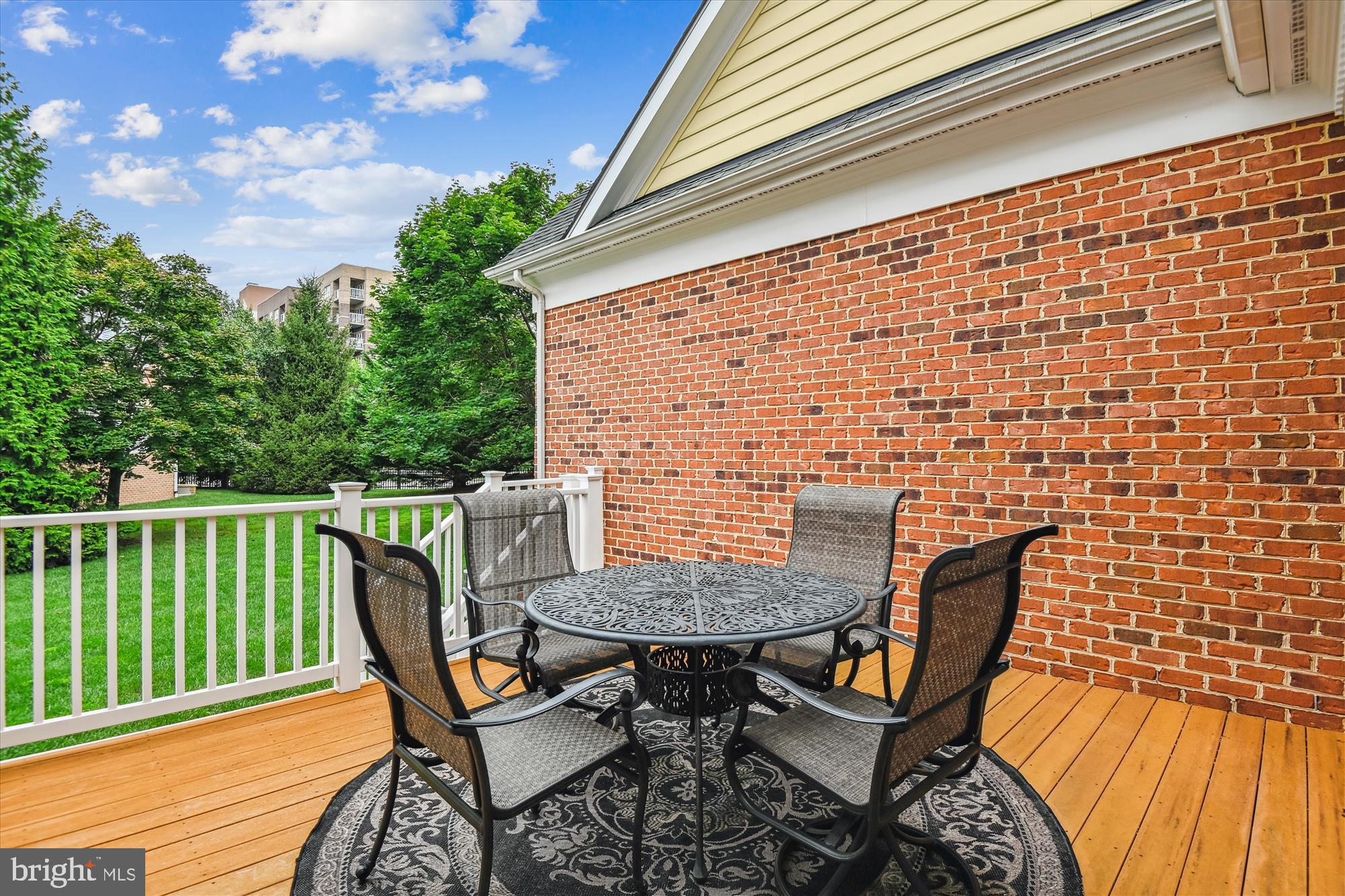 DUNLOY TOWNHOME - Residential