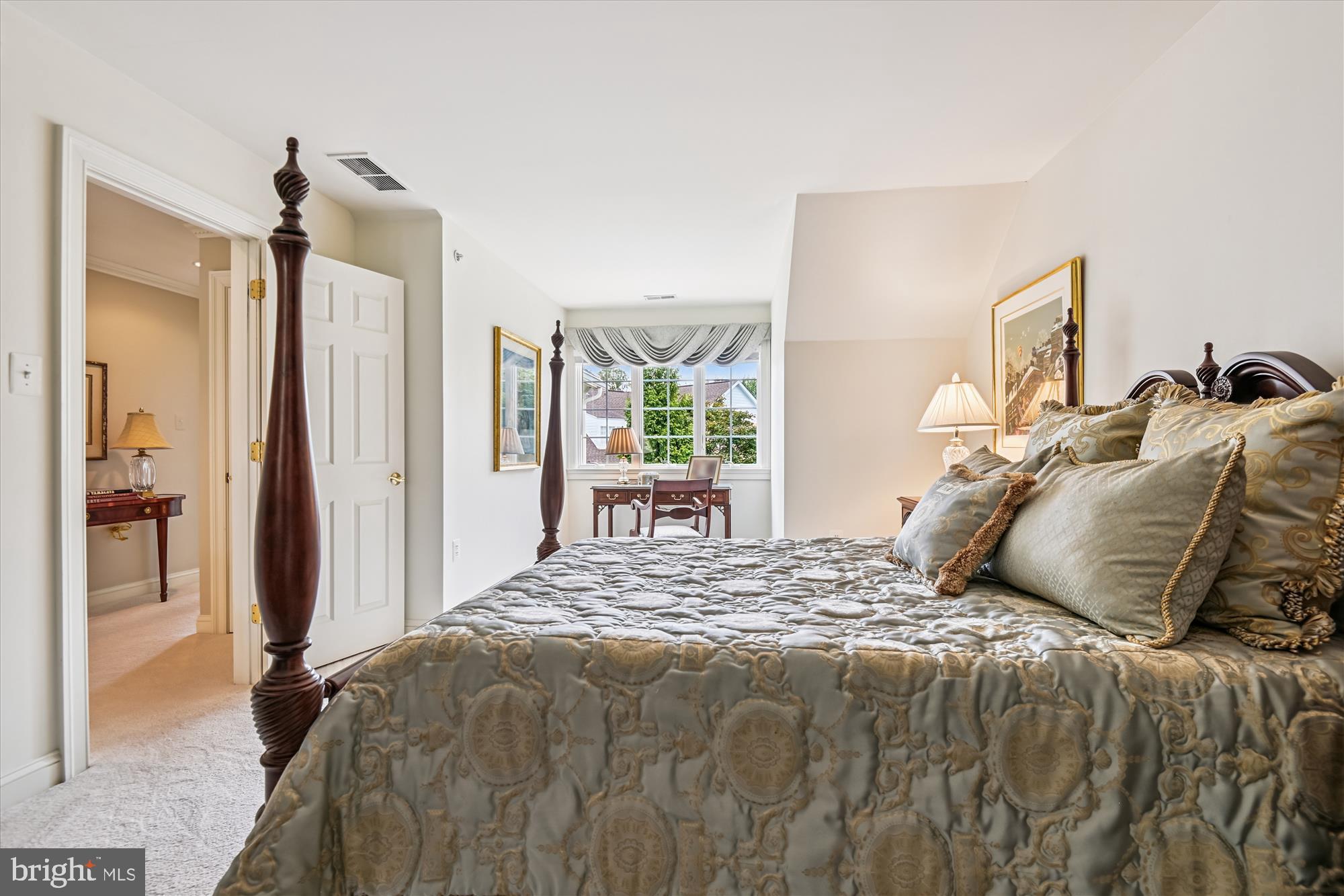 DUNLOY TOWNHOME - Residential