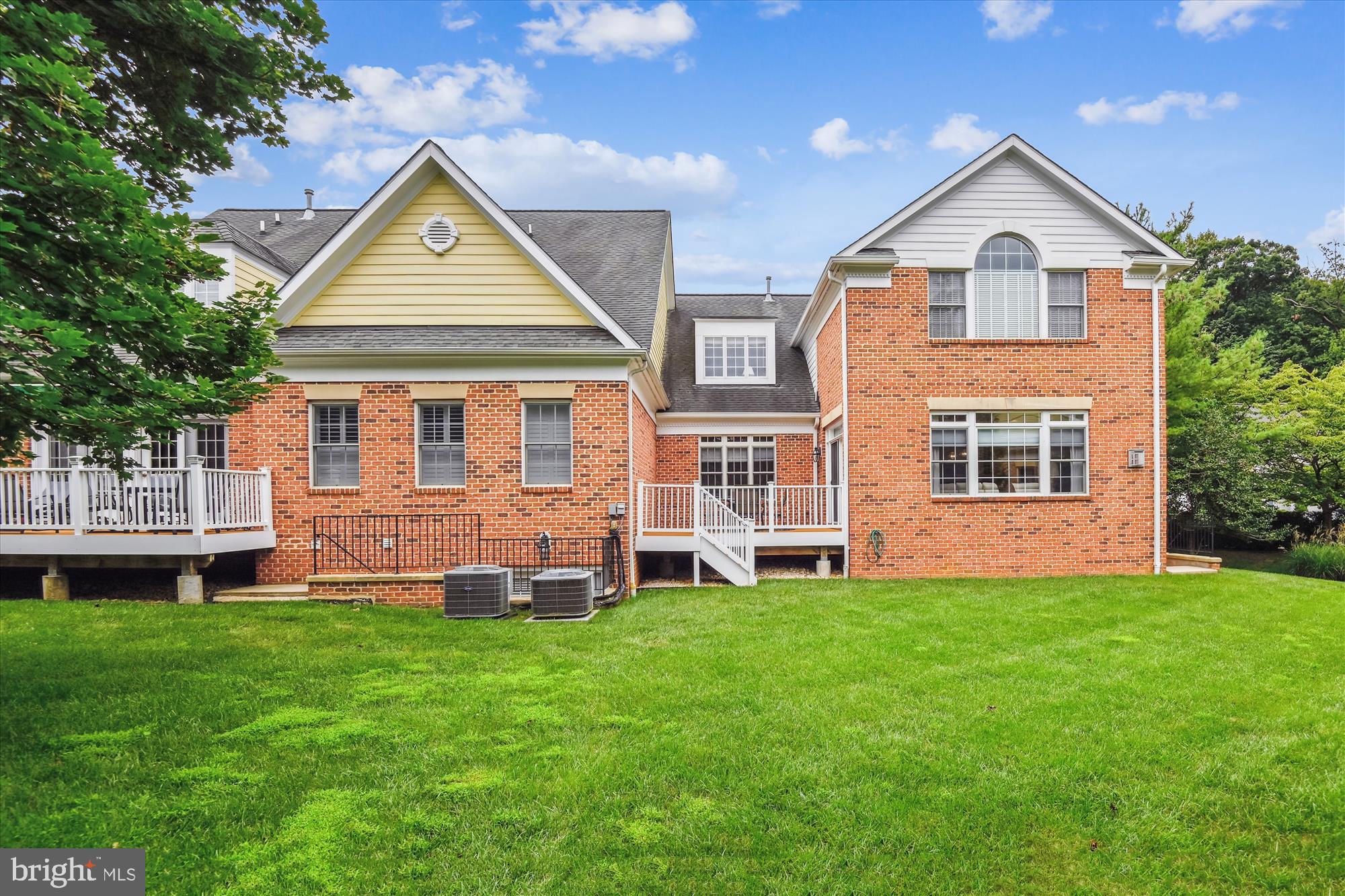 DUNLOY TOWNHOME - Residential