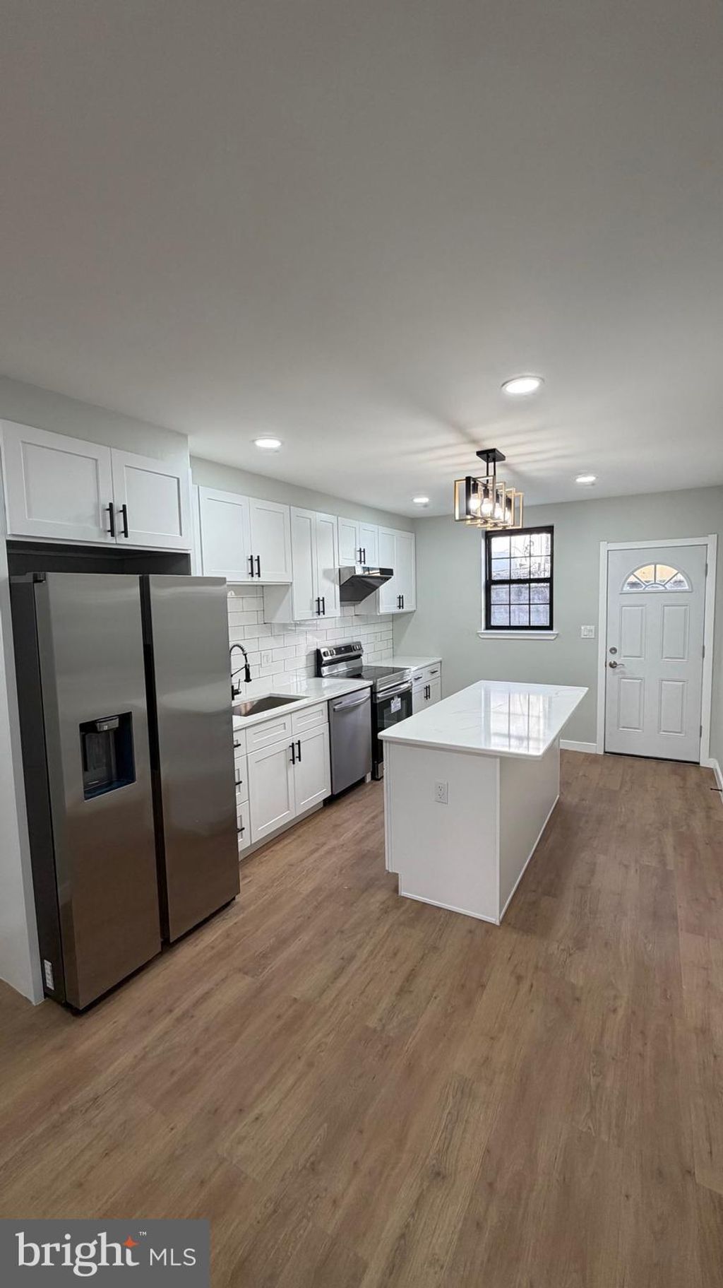 Photo of 819 Jackson Street, PHILADELPHIA, PA 19148 (MLS # PAPH2568512)