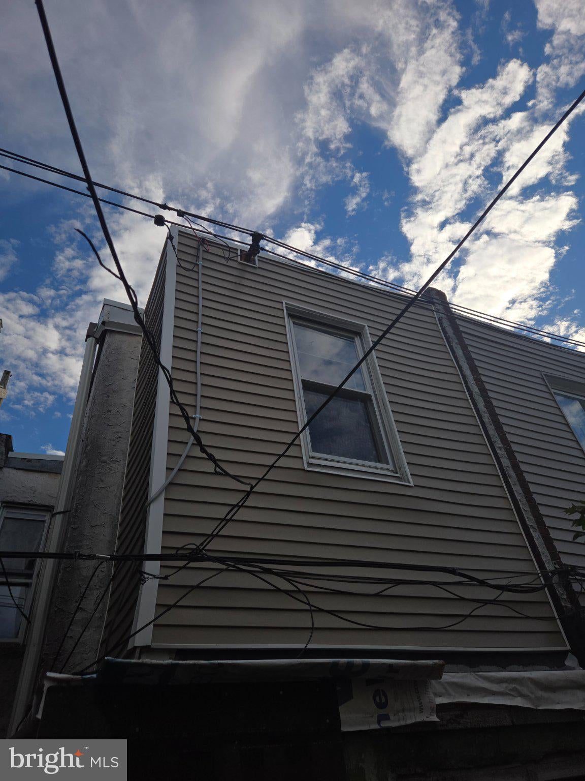 113 W WISHART STREET