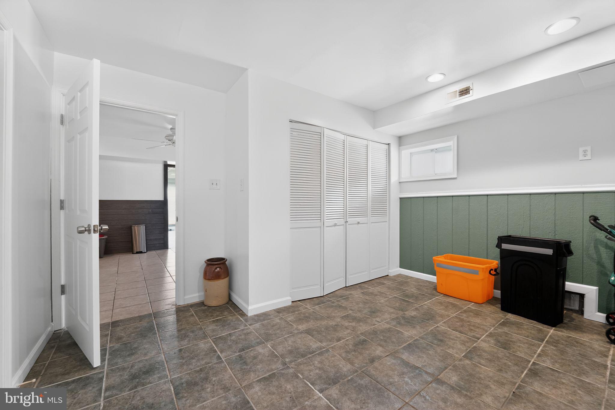 BOWLEYS QUARTERS - Residential