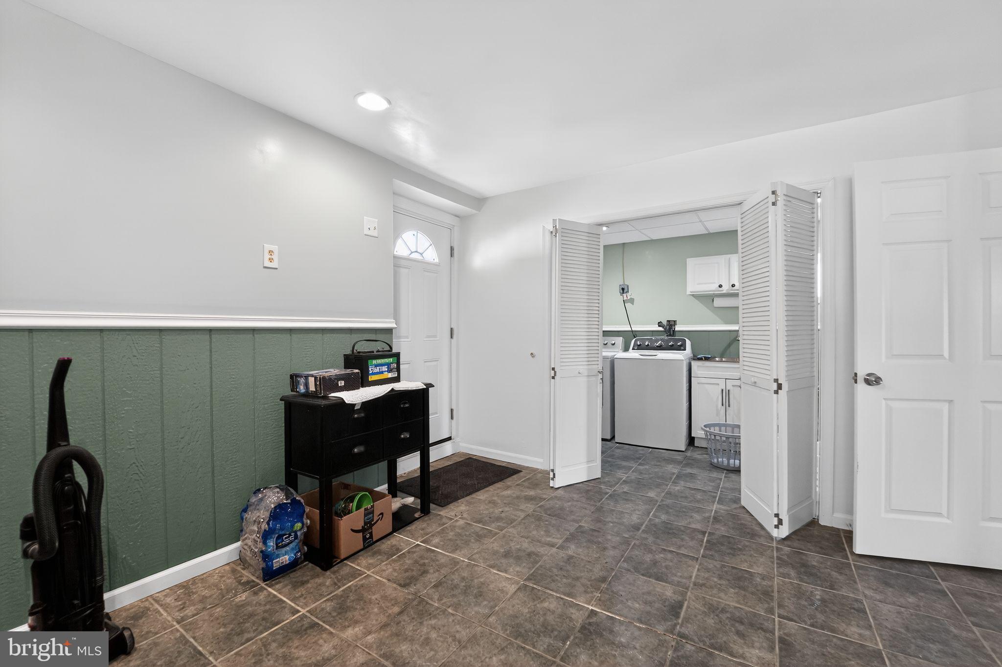 BOWLEYS QUARTERS - Residential