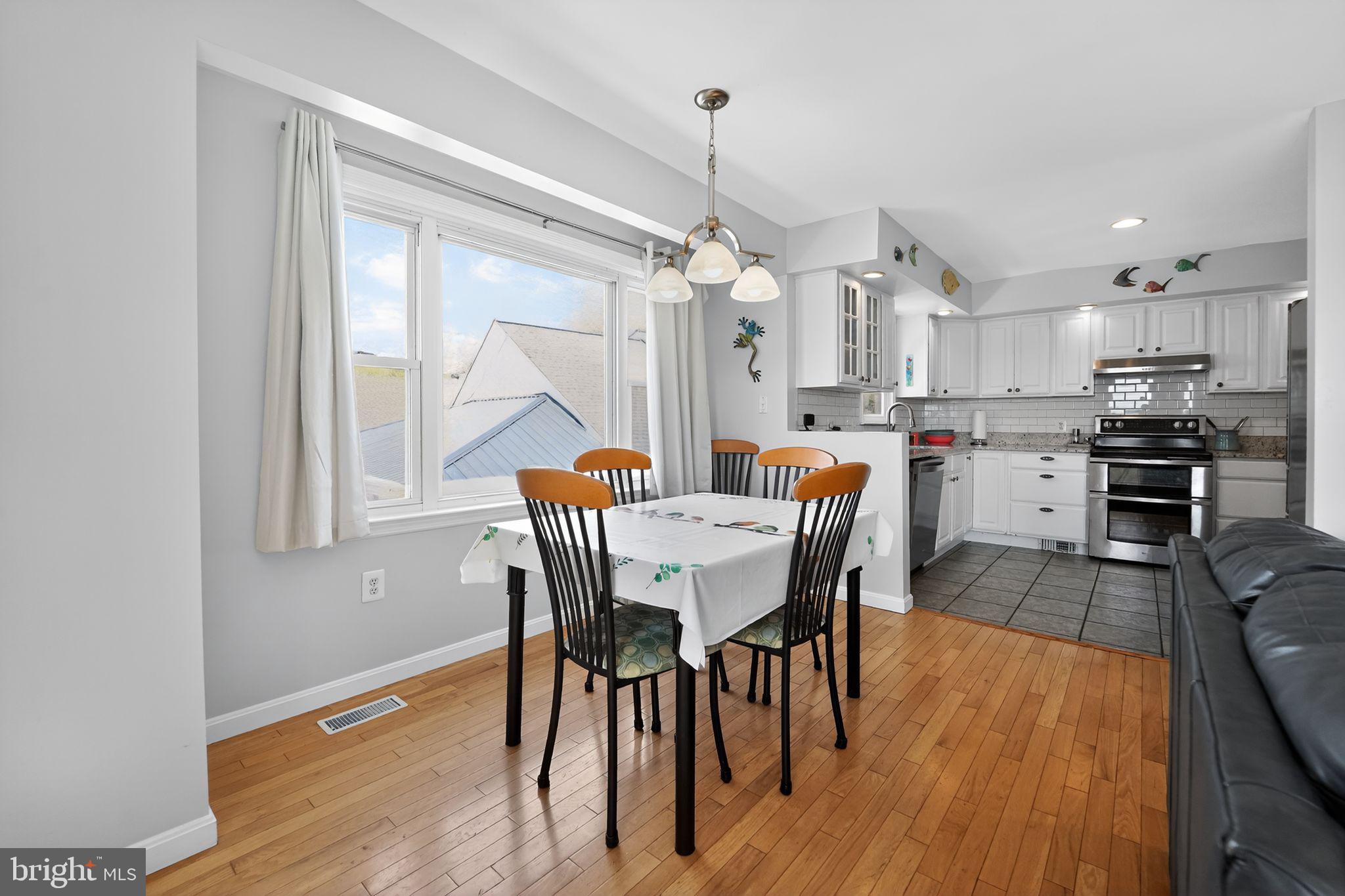 BOWLEYS QUARTERS - Residential