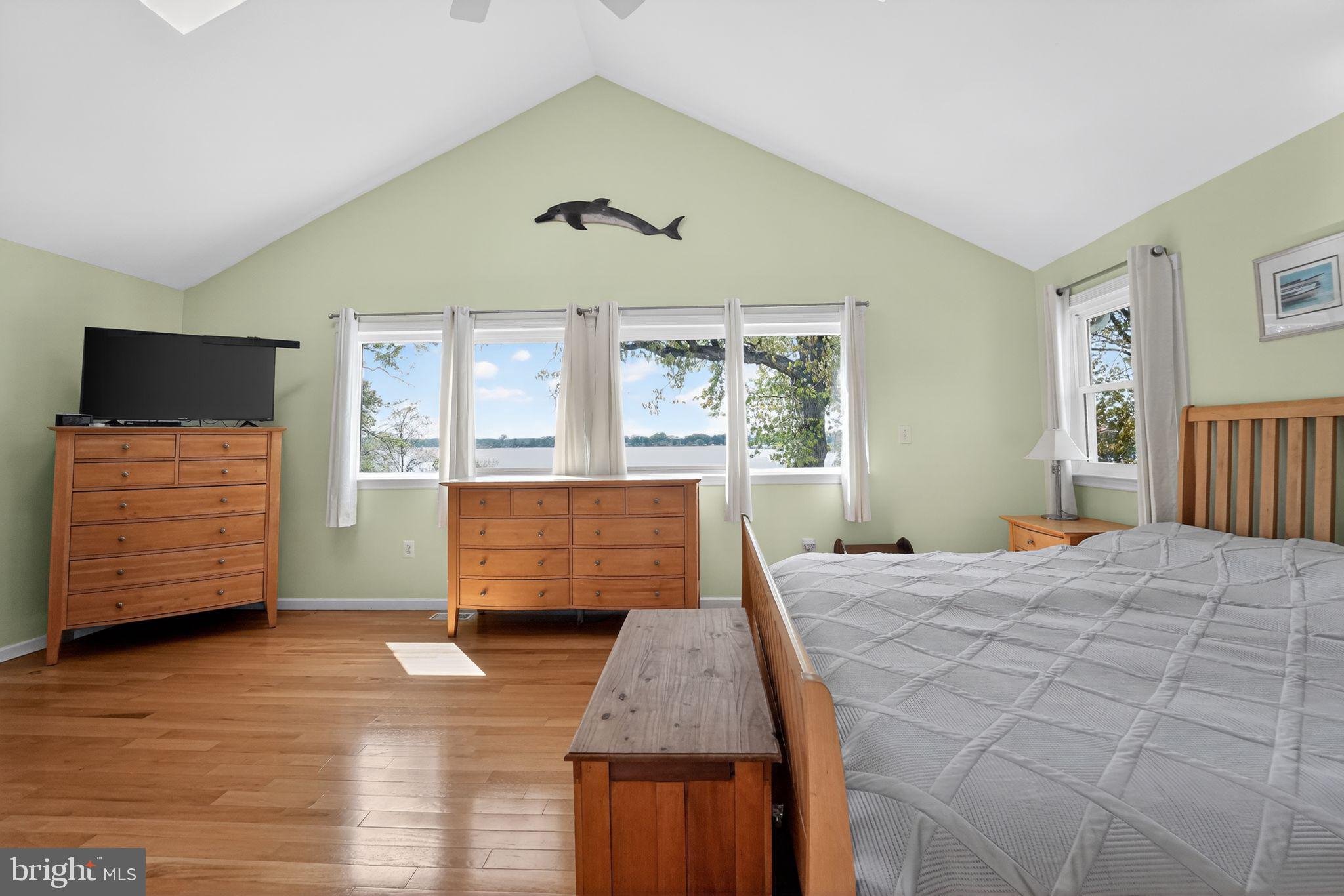 BOWLEYS QUARTERS - Residential