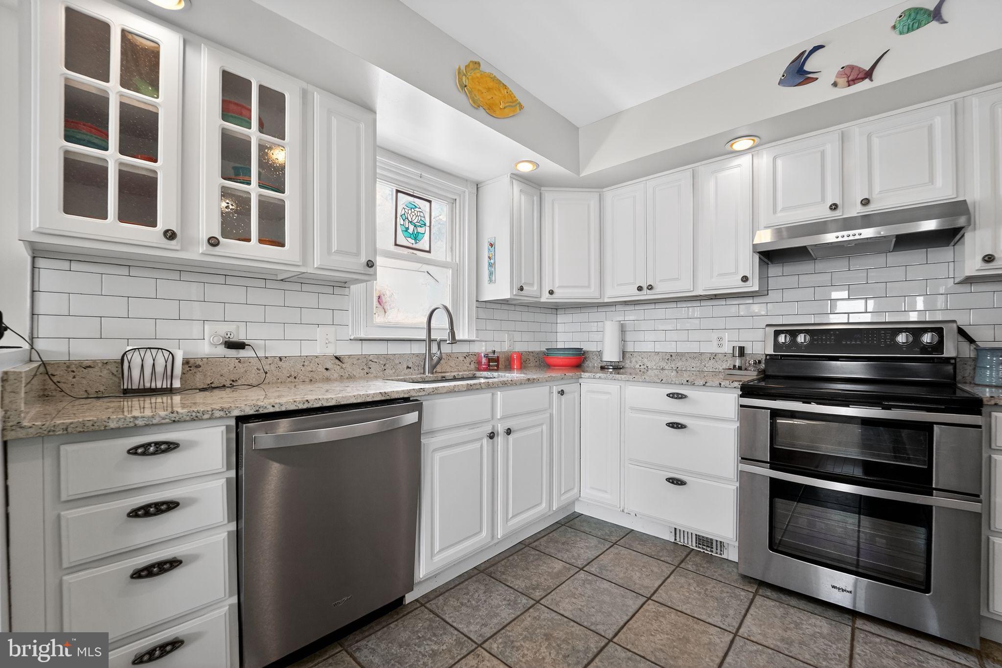 BOWLEYS QUARTERS - Residential