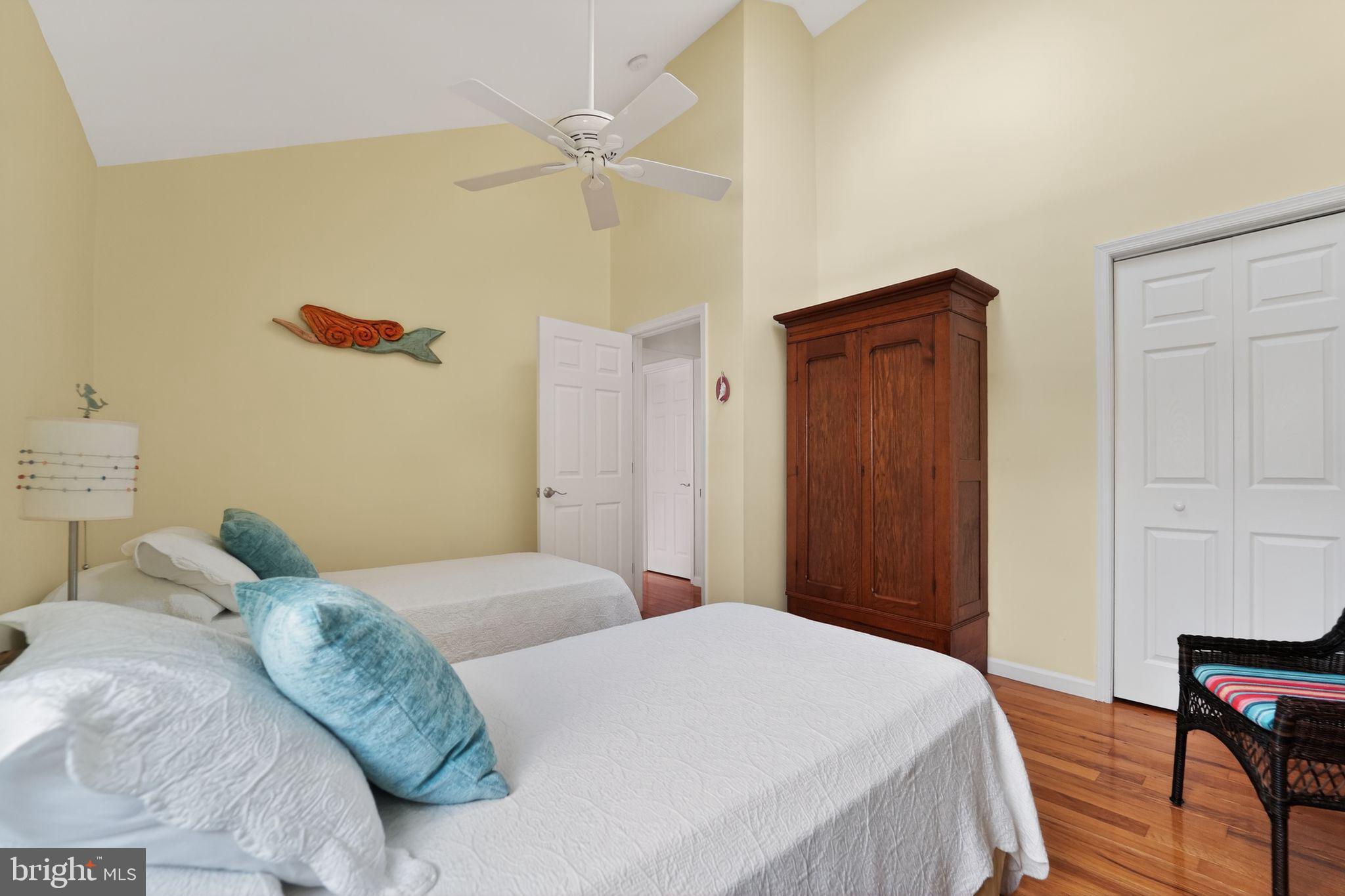 BOWLEYS QUARTERS - Residential