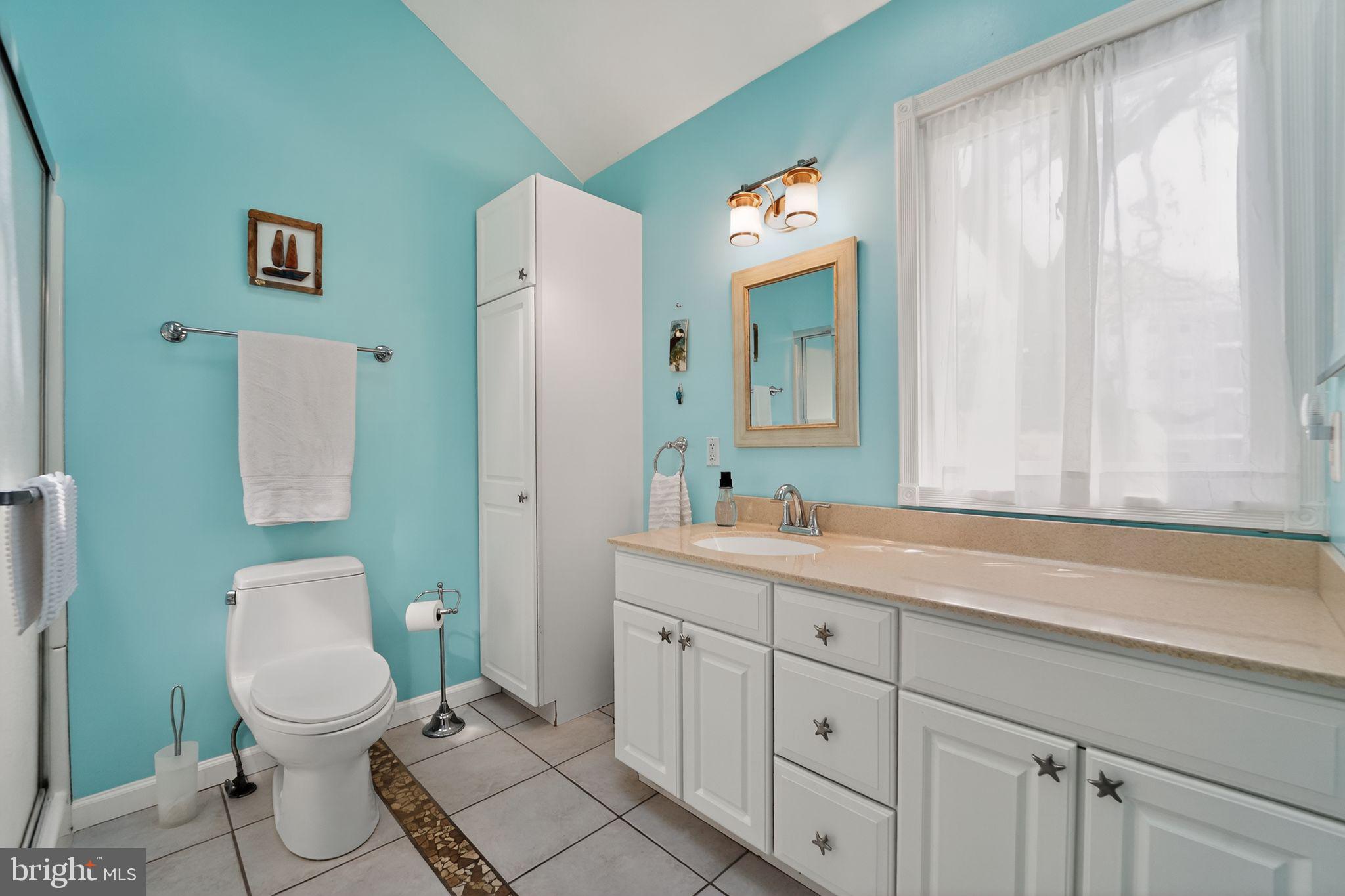 BOWLEYS QUARTERS - Residential