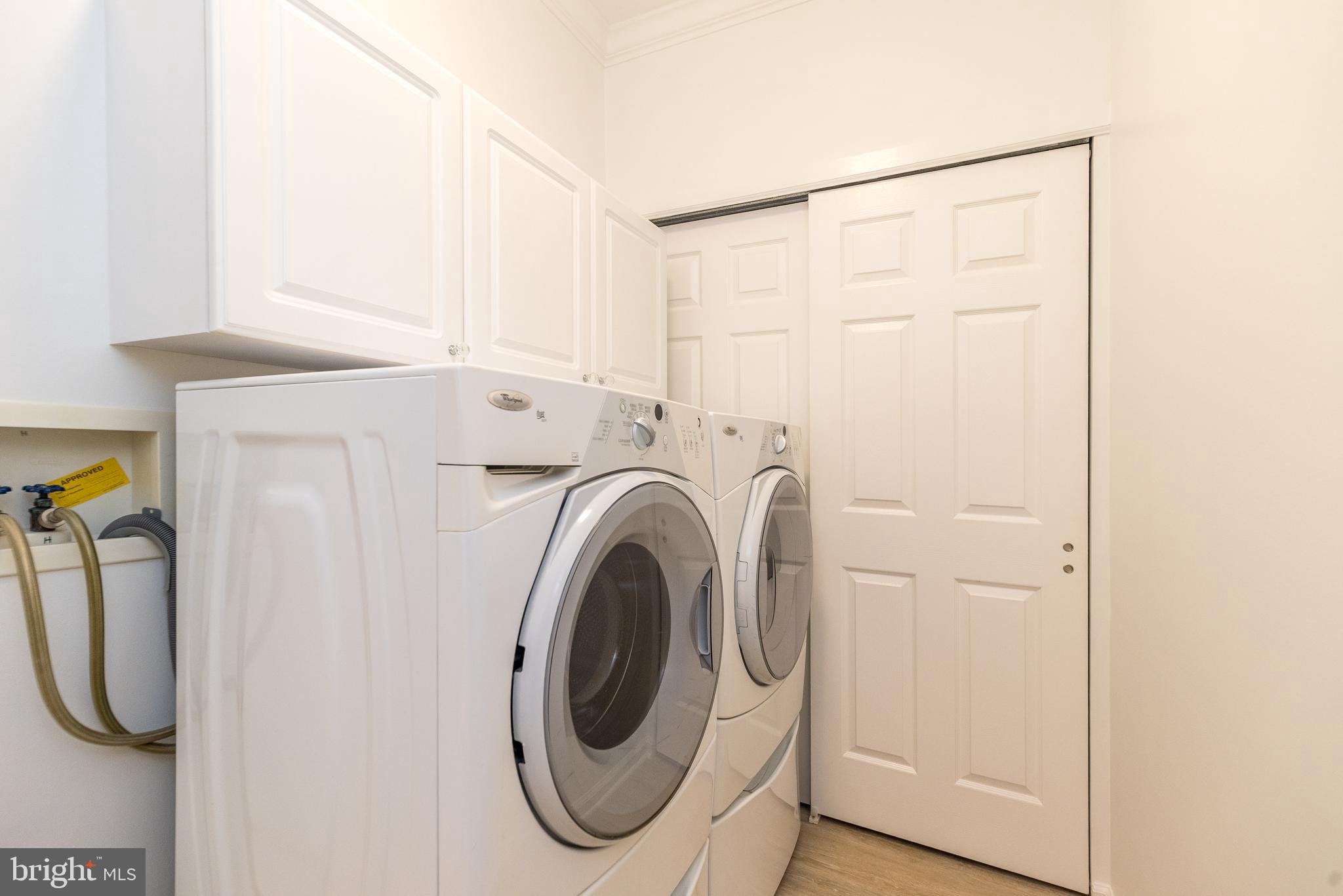 BUCKINGHAM SQ - Residential