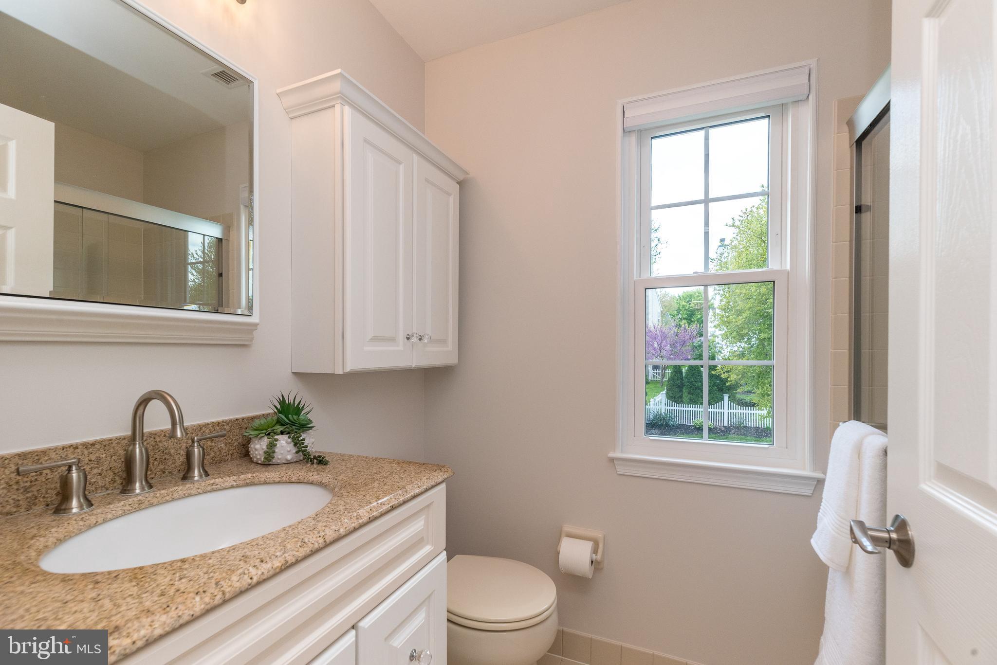 BUCKINGHAM SQ - Residential