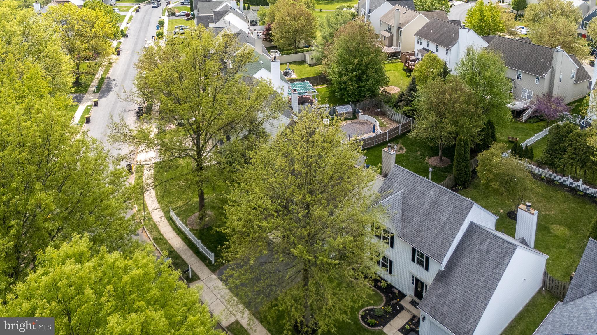 BUCKINGHAM SQ - Residential