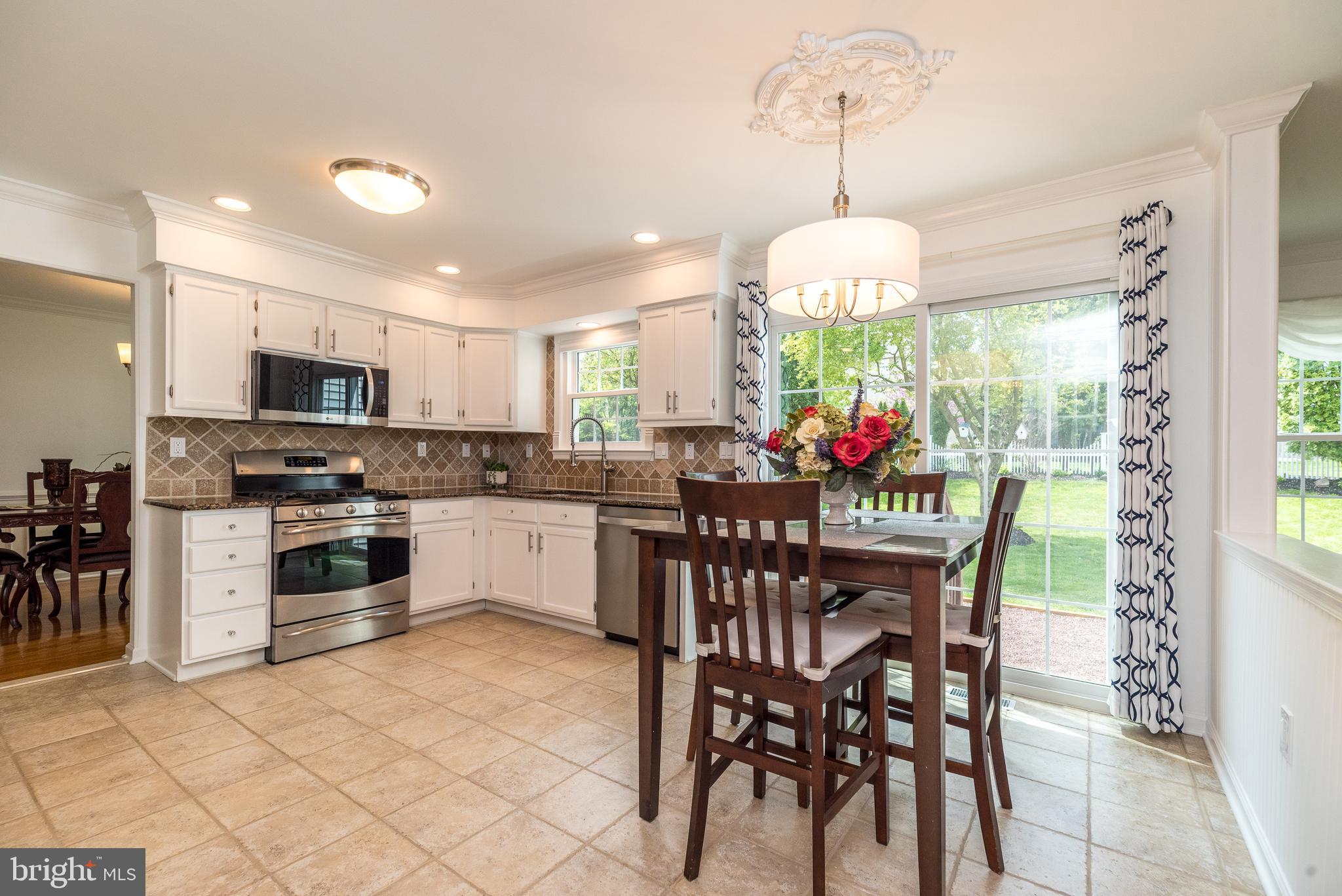 BUCKINGHAM SQ - Residential