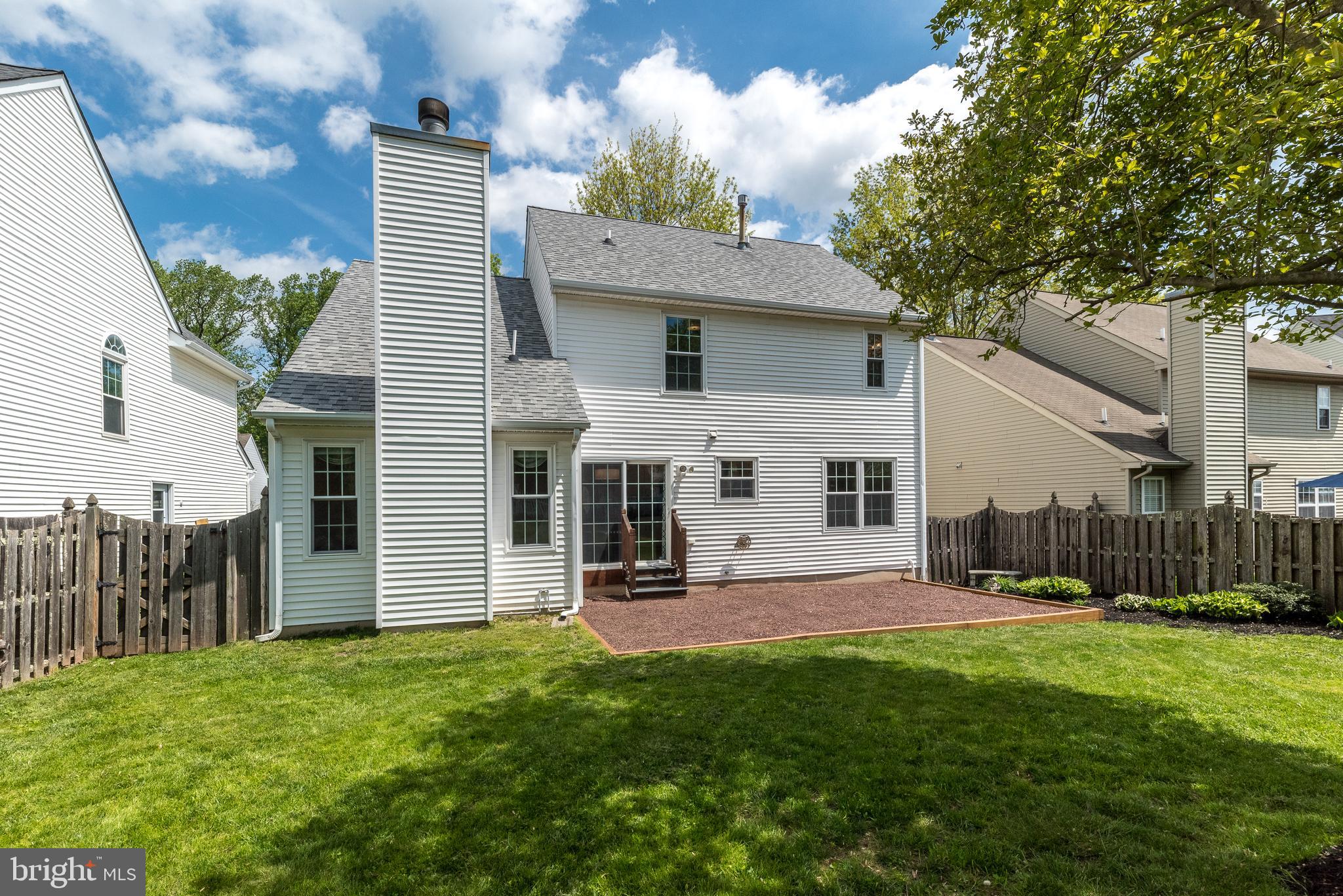 BUCKINGHAM SQ - Residential