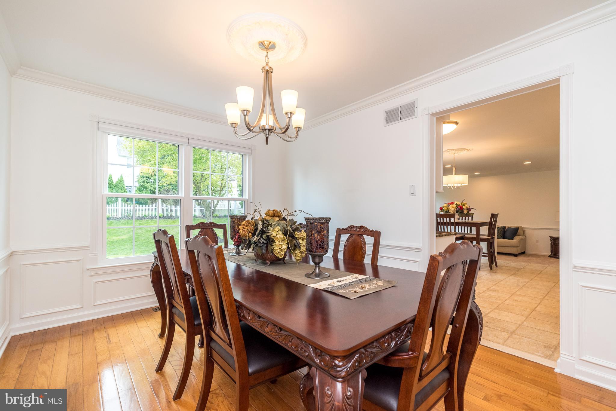 BUCKINGHAM SQ - Residential