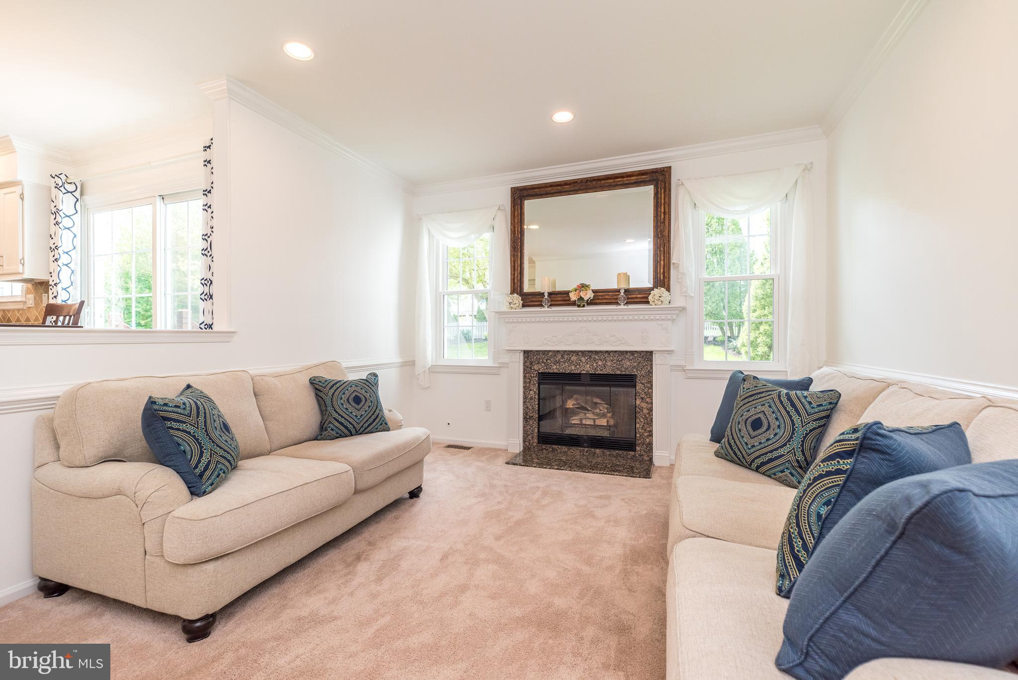 BUCKINGHAM SQ - Residential