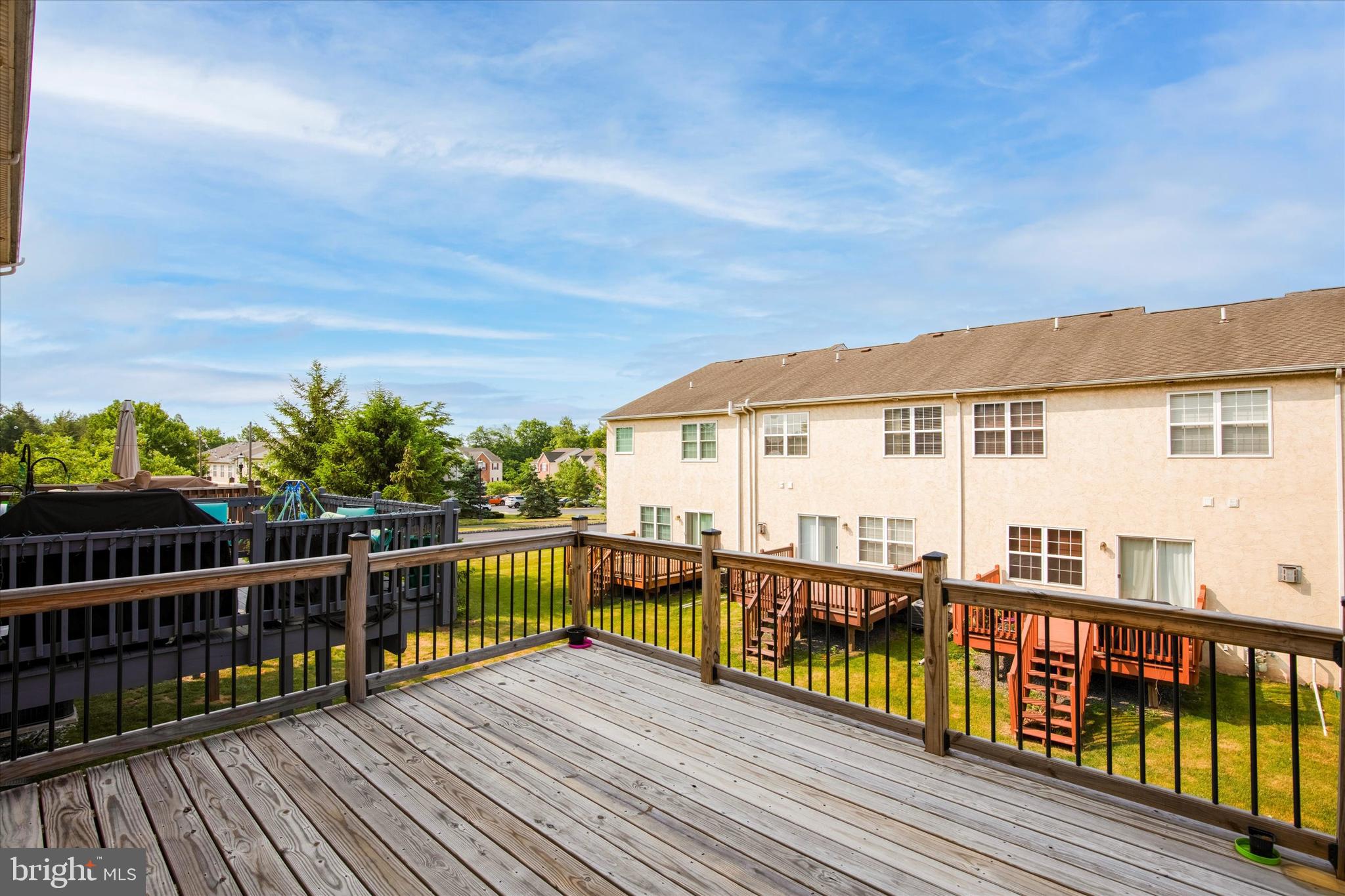 MONROE COURT - Residential