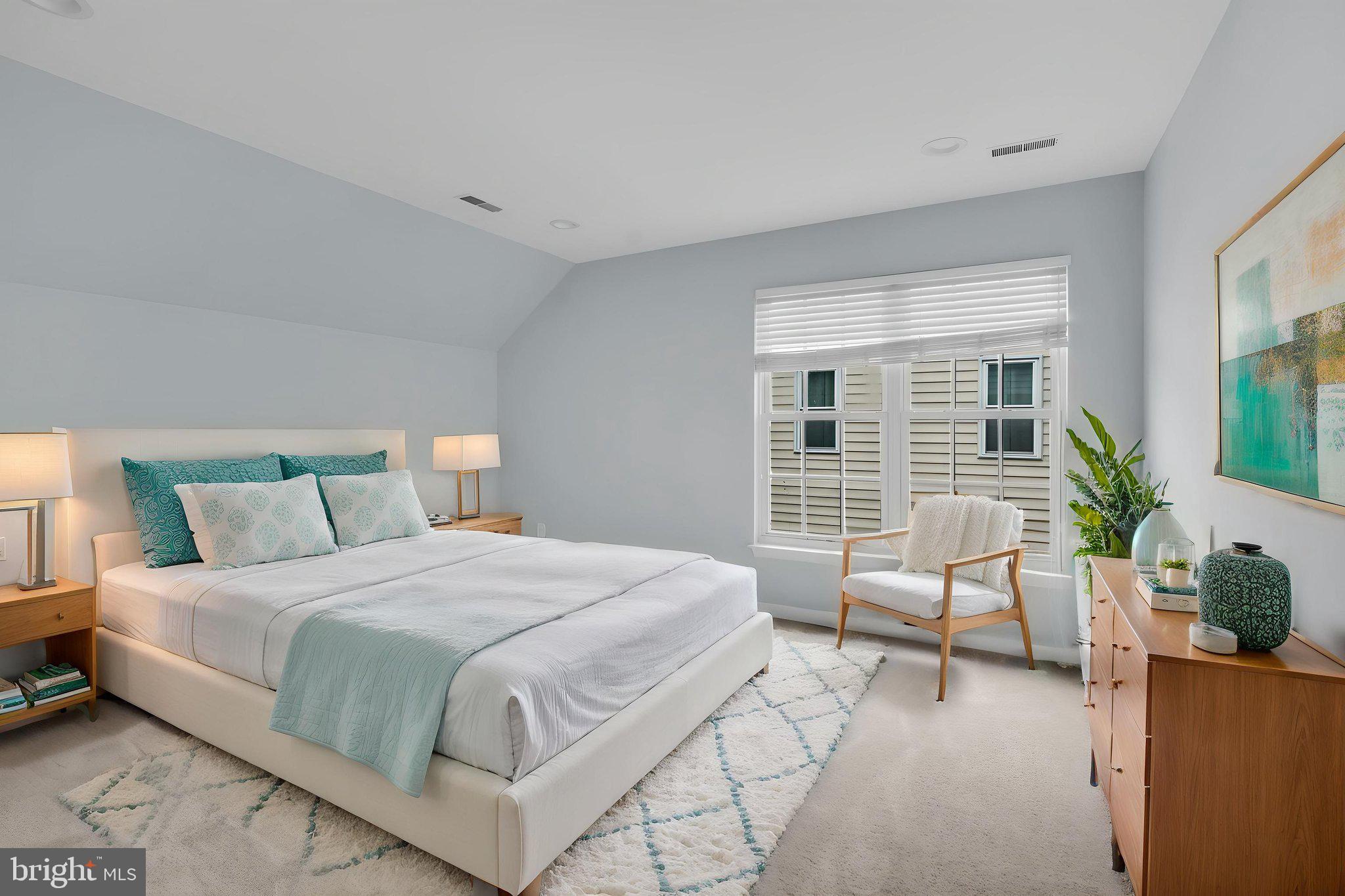 SOUTH RIDING - Residential